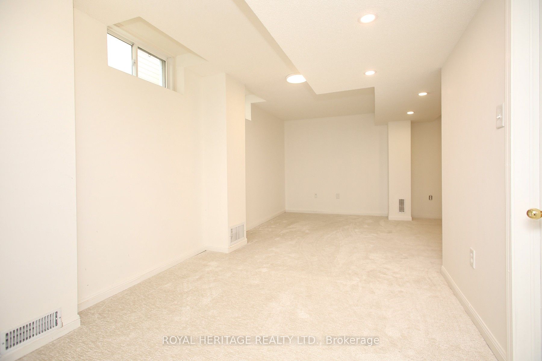 Photo 53 of 70 Longueuil Place, Whitby, Pringle Creek — HOMEH