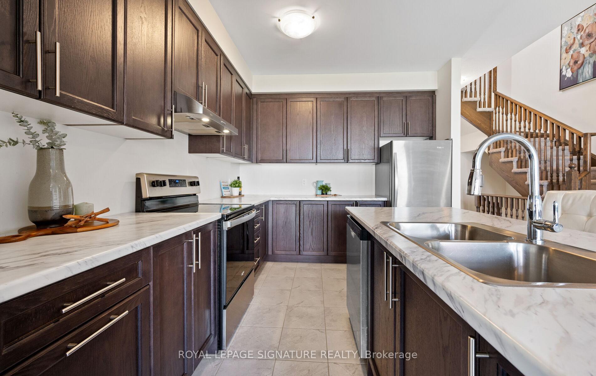 Photo 25 of 1099 Thompson Drive, Oshawa, Kedron — HOMEH