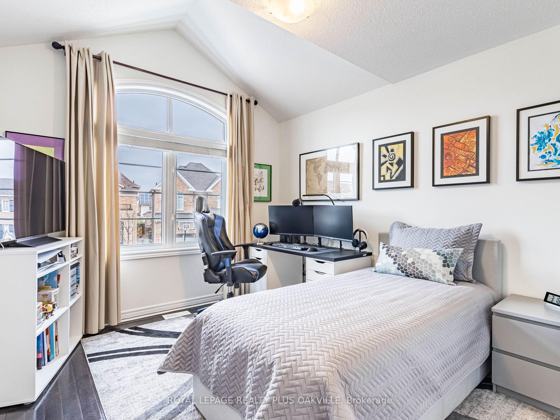 Photo 3 of 448 McGibbon Drive, Milton, Clarke — HOMEH