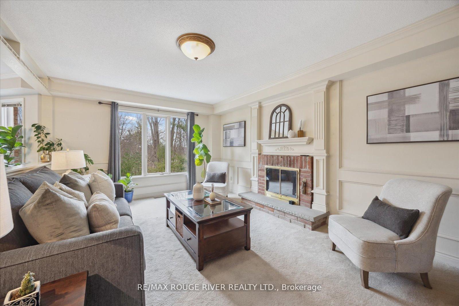 Photo 15 of 921 Duncannon Drive, Pickering, Liverpool — HOMEH