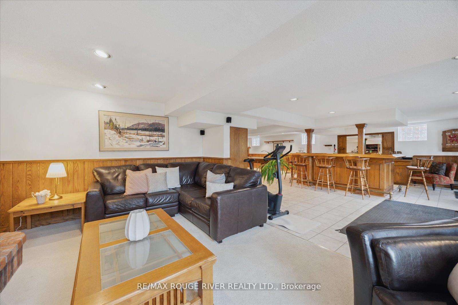 Photo 30 of 921 Duncannon Drive, Pickering, Liverpool — HOMEH