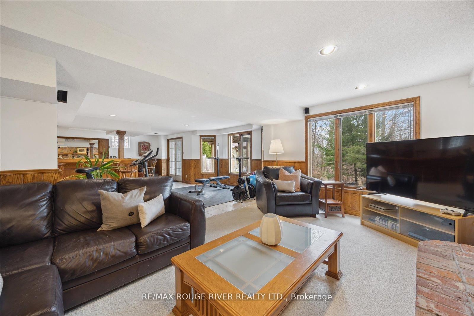 Photo 35 of 921 Duncannon Drive, Pickering, Liverpool — HOMEH