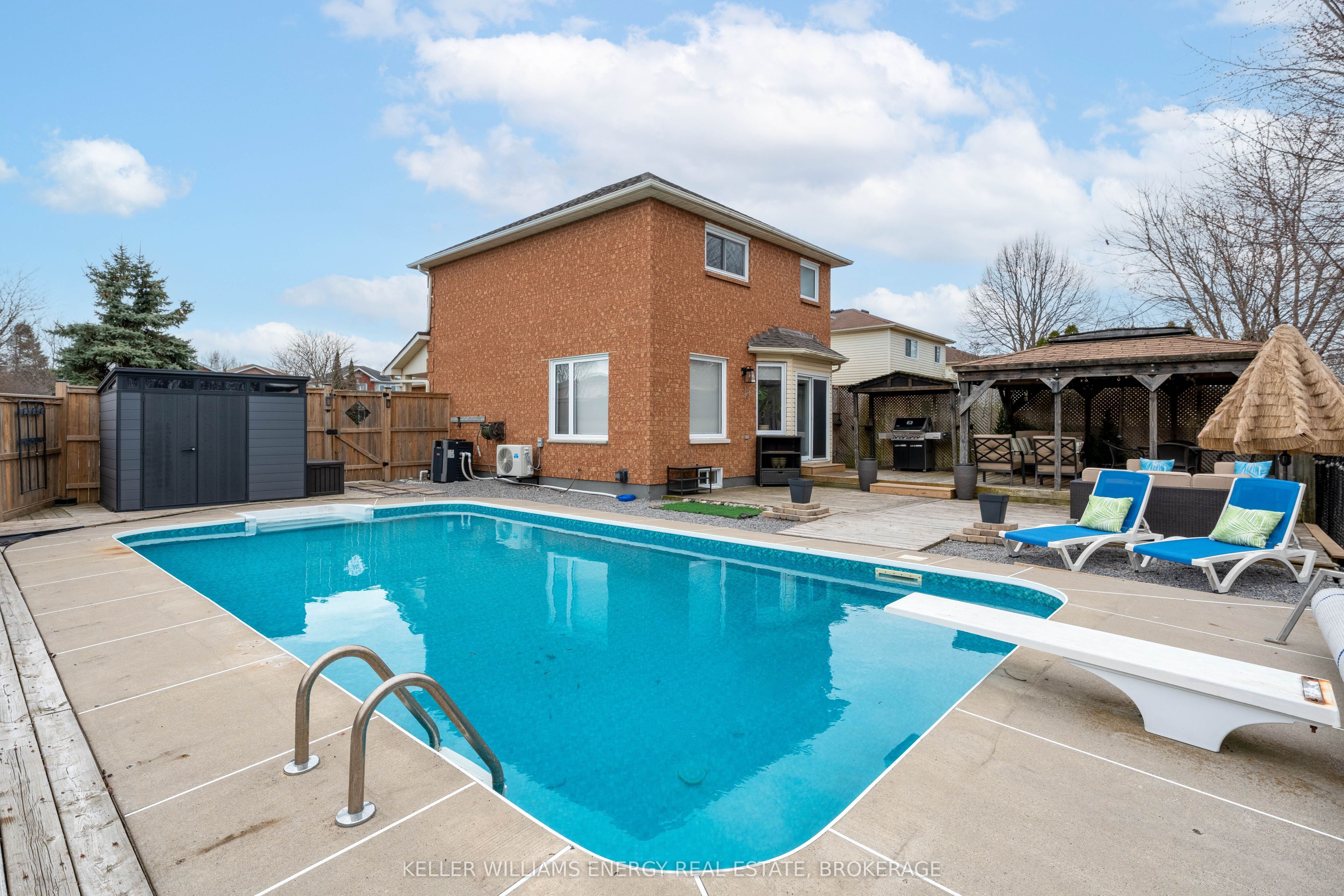 Photo 34 of 34 Moyse Drive, Clarington, Courtice — HOMEH