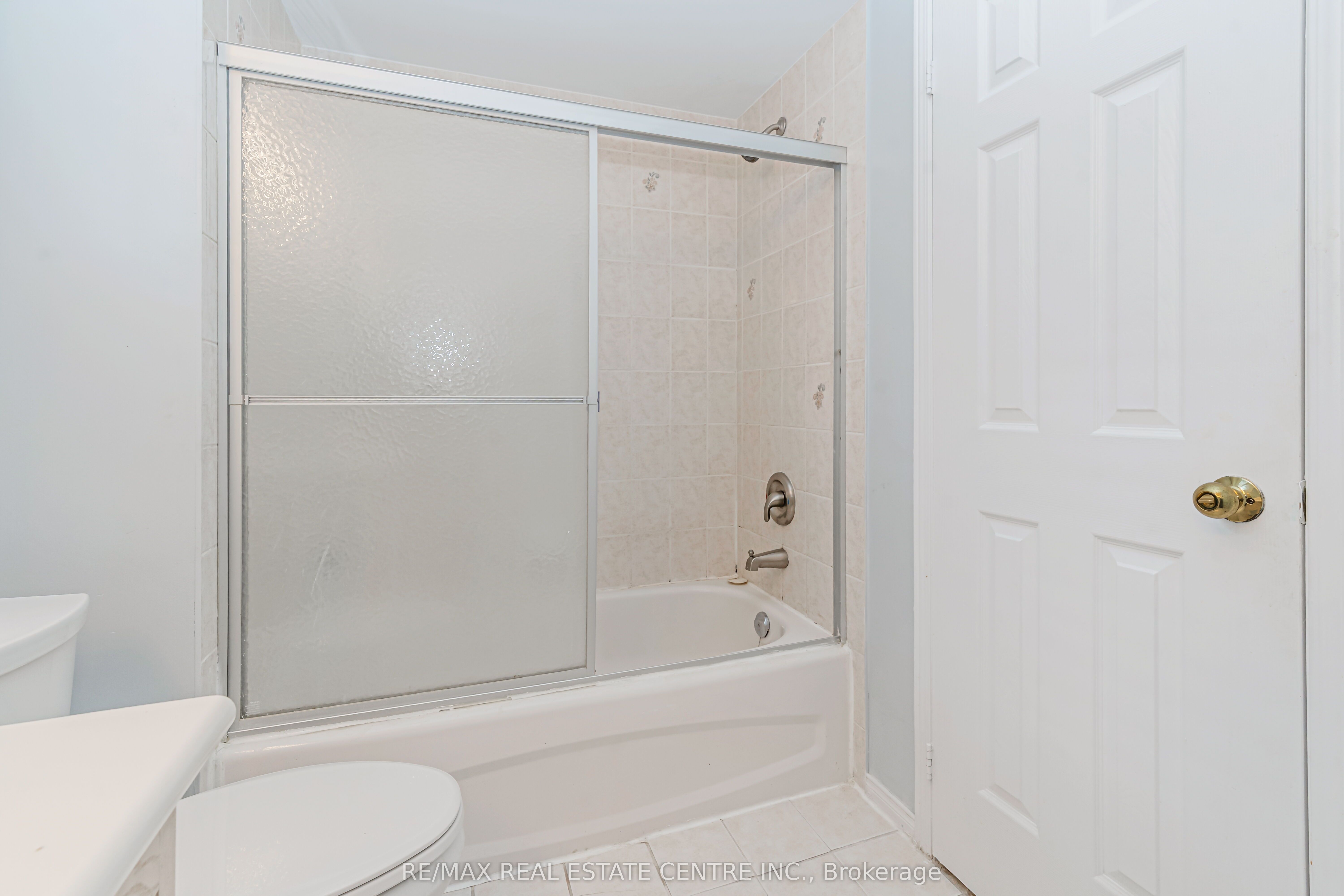 Photo 55 of 40 Olympia Crescent, Brampton, Fletcher's Meadow — HOMEH