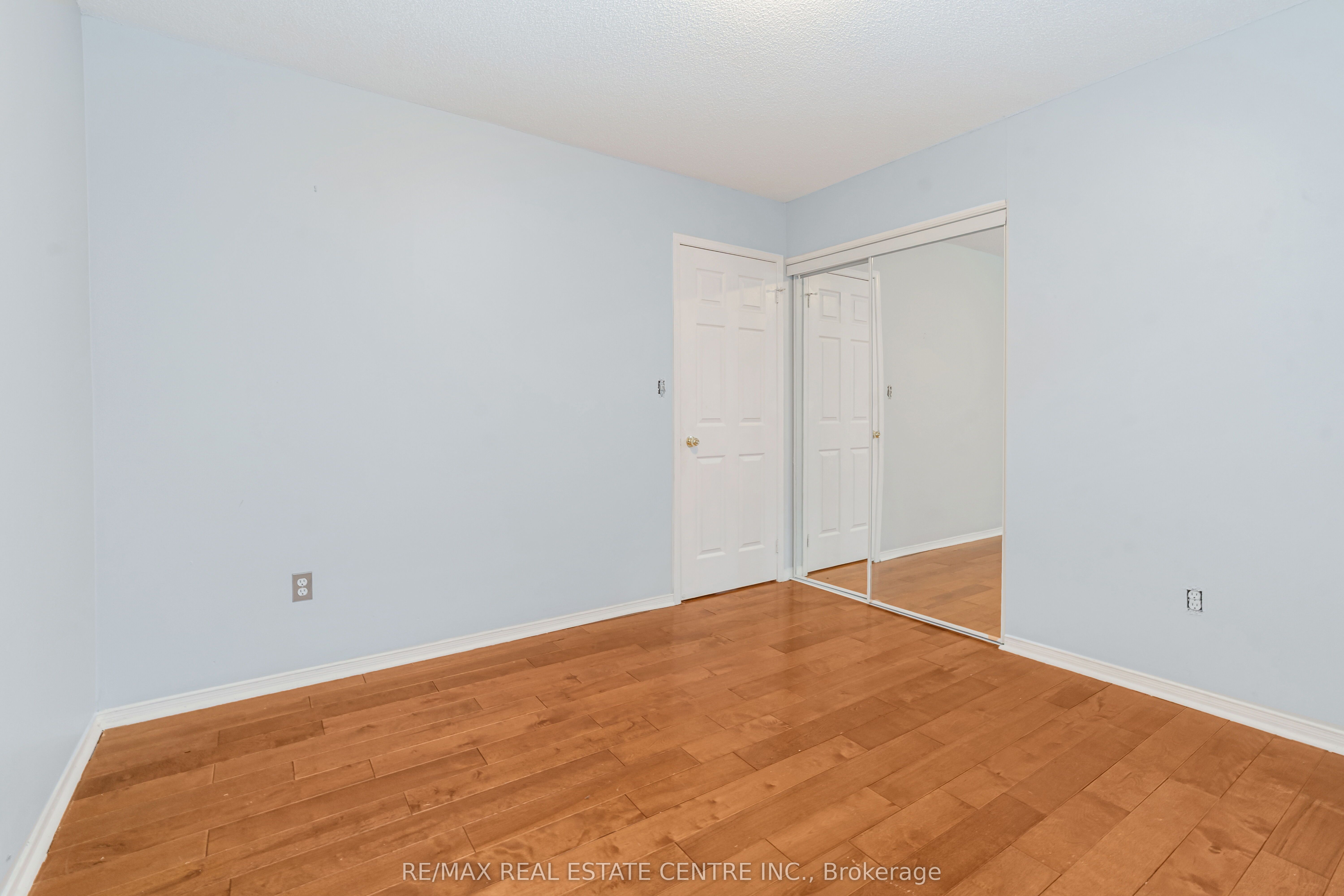 Photo 56 of 40 Olympia Crescent, Brampton, Fletcher's Meadow — HOMEH