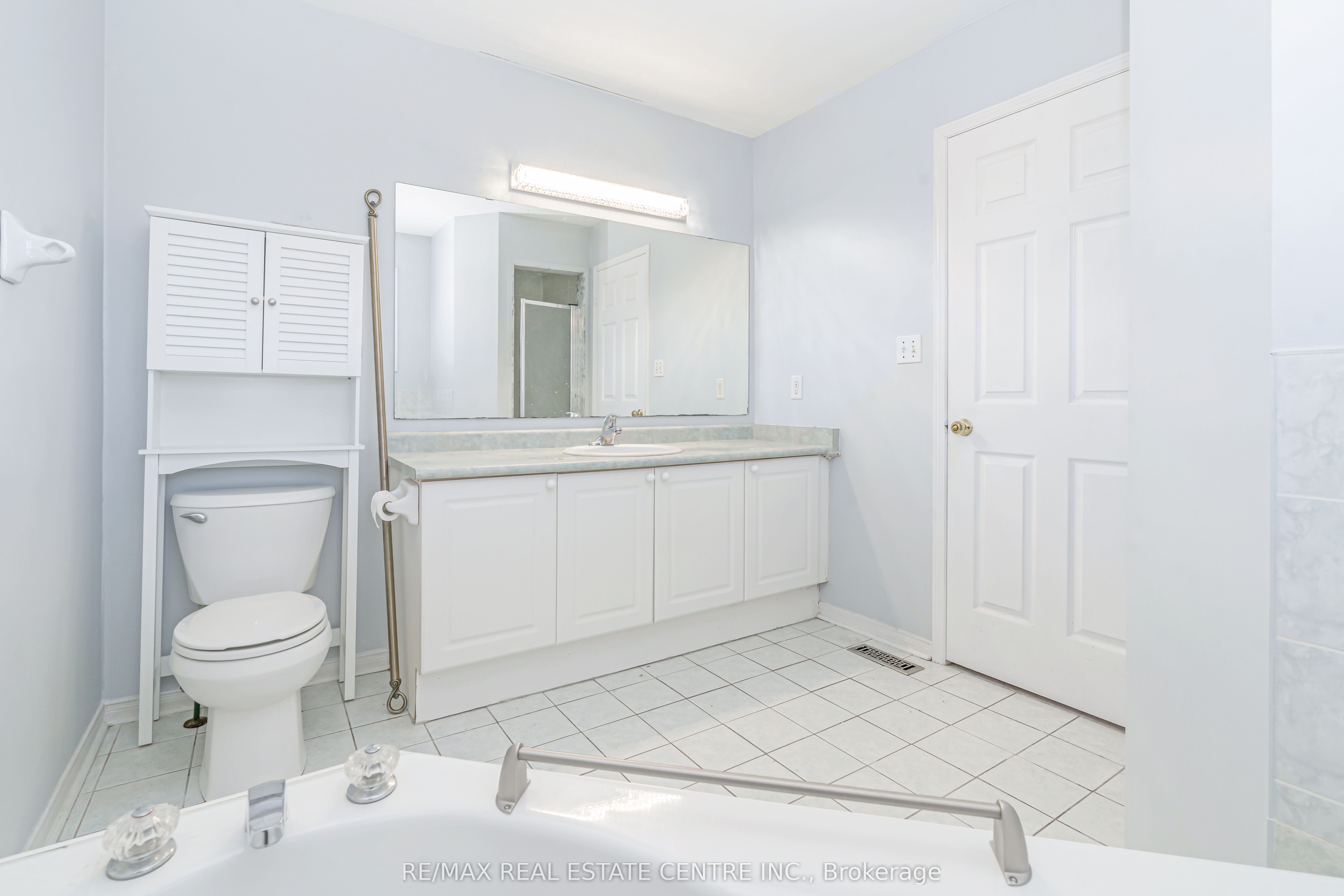 Photo 61 of 40 Olympia Crescent, Brampton, Fletcher's Meadow — HOMEH