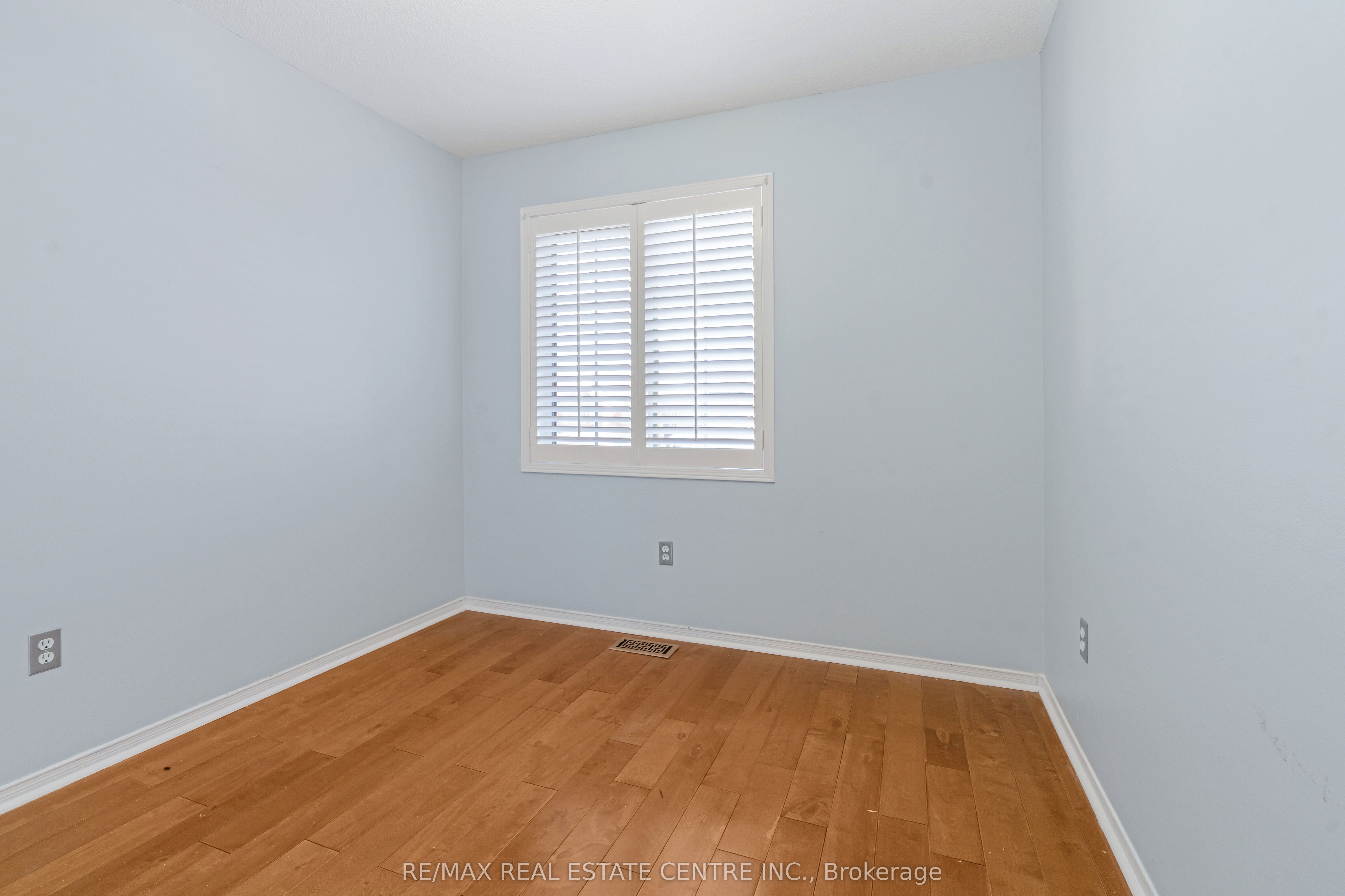 Photo 57 of 40 Olympia Crescent, Brampton, Fletcher's Meadow — HOMEH