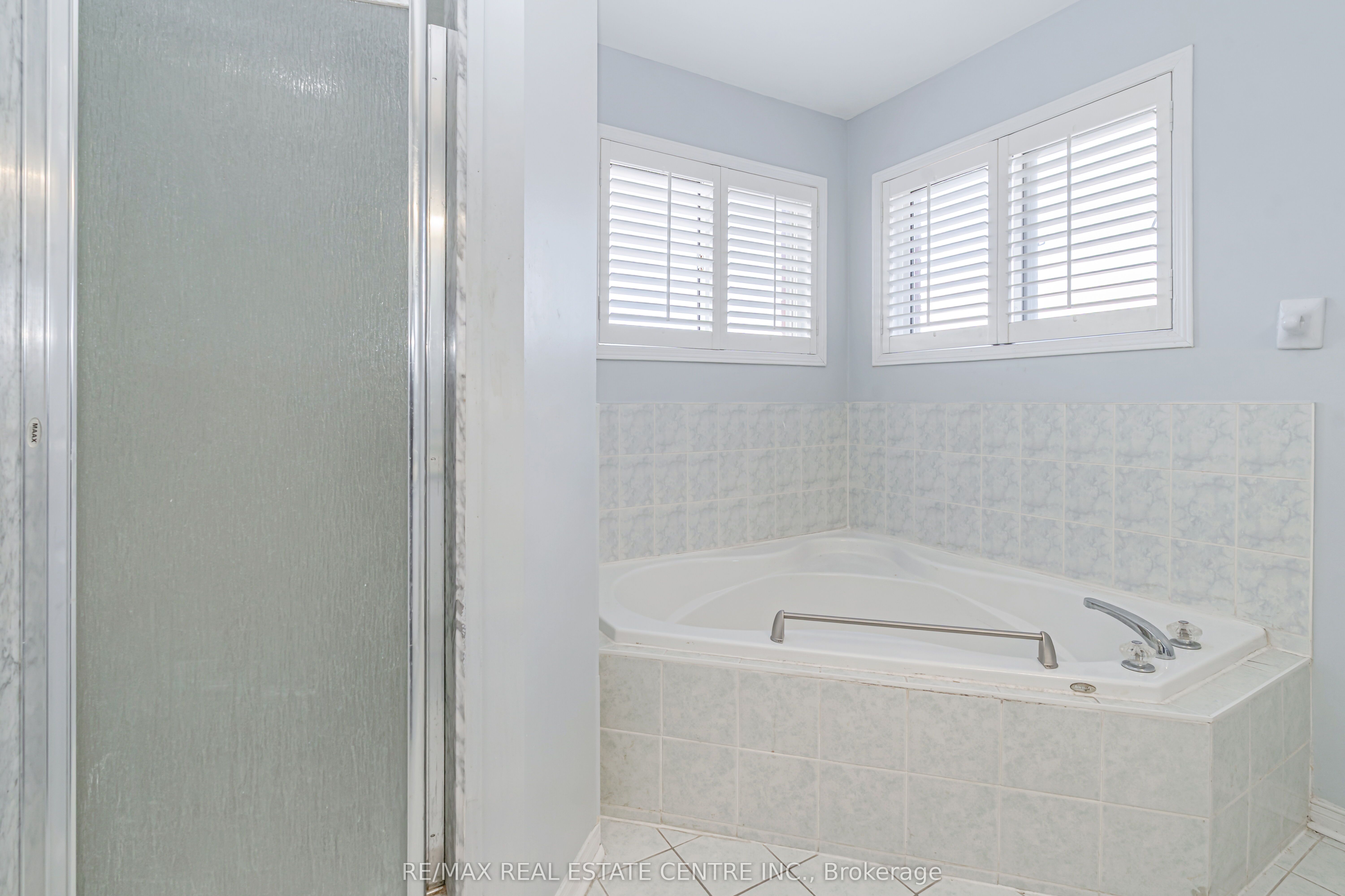 Photo 63 of 40 Olympia Crescent, Brampton, Fletcher's Meadow — HOMEH