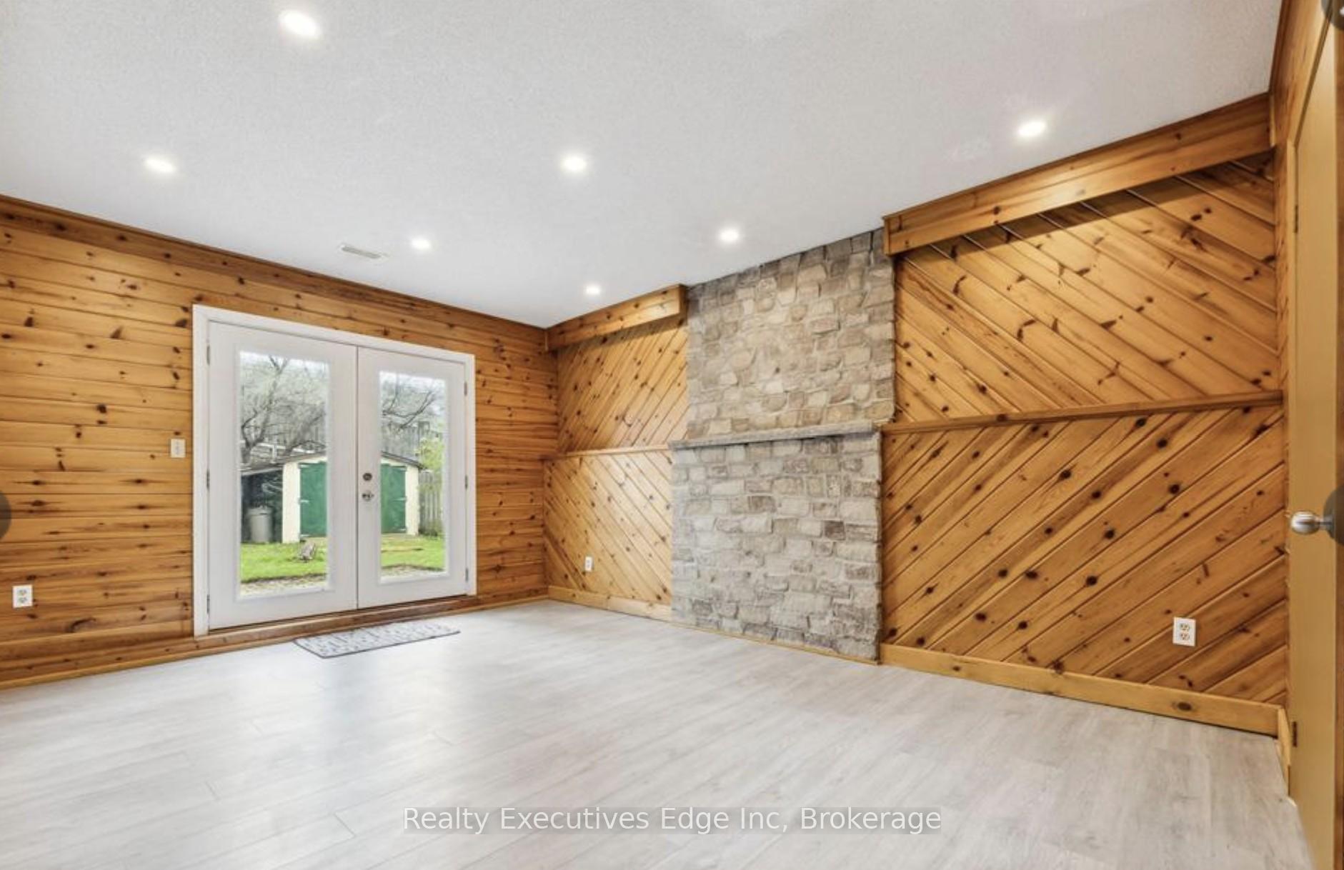 Photo 2 of 65 Overbank Drive, Oshawa, McLaughlin — HOMEH
