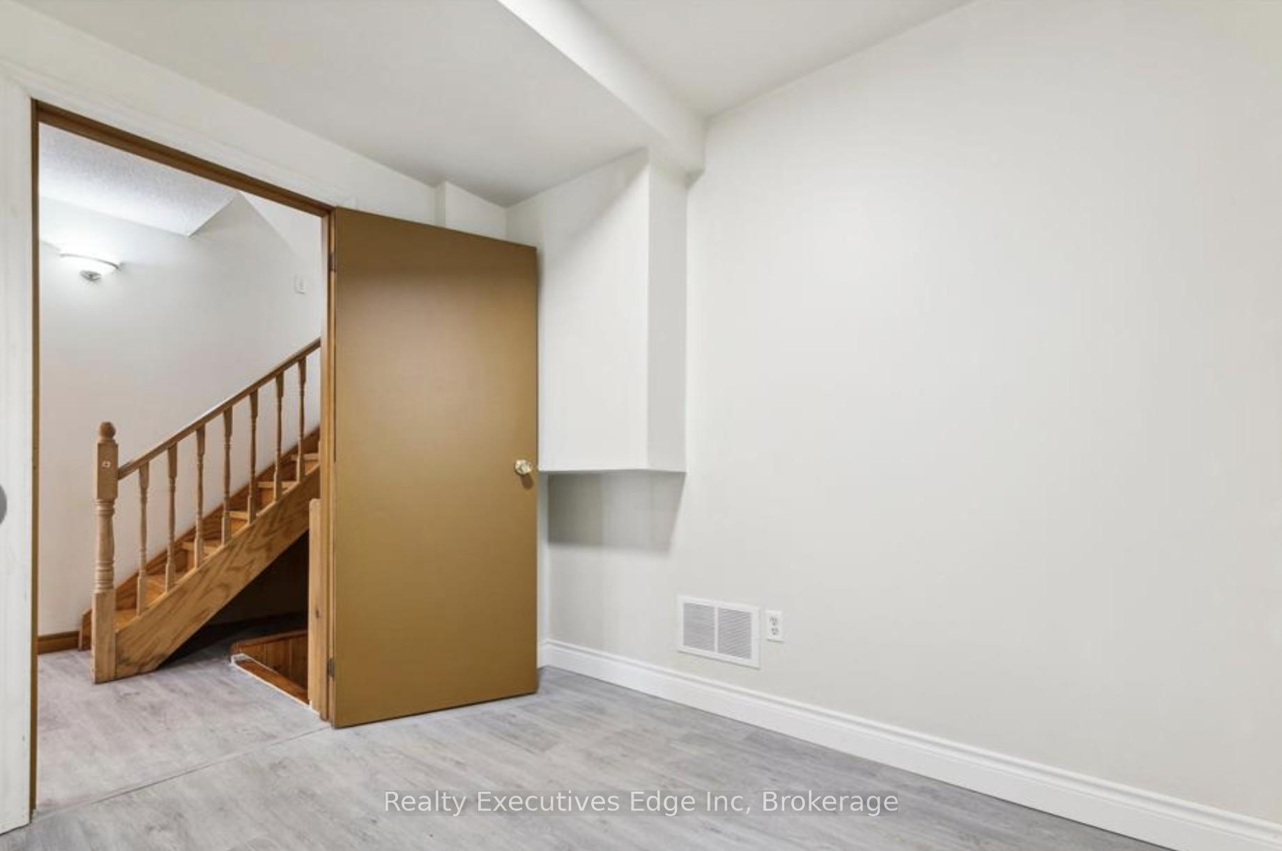 Photo 6 of 65 Overbank Drive, Oshawa, McLaughlin — HOMEH