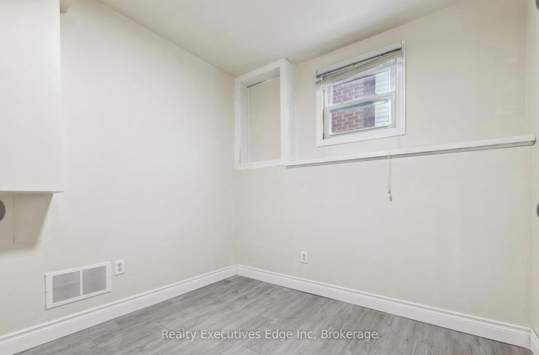 Photo 10 of 65 Overbank Drive, Oshawa, McLaughlin — HOMEH