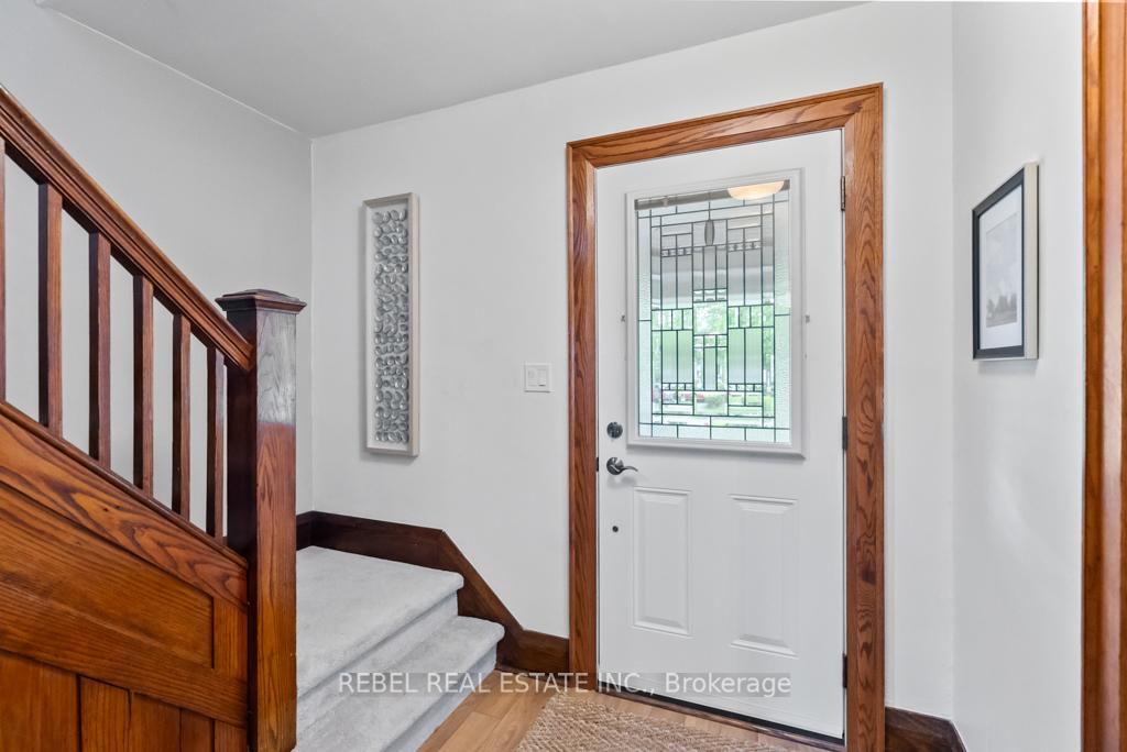 Photo 5 of 468 Athol Street E, Oshawa, Central — HOMEH