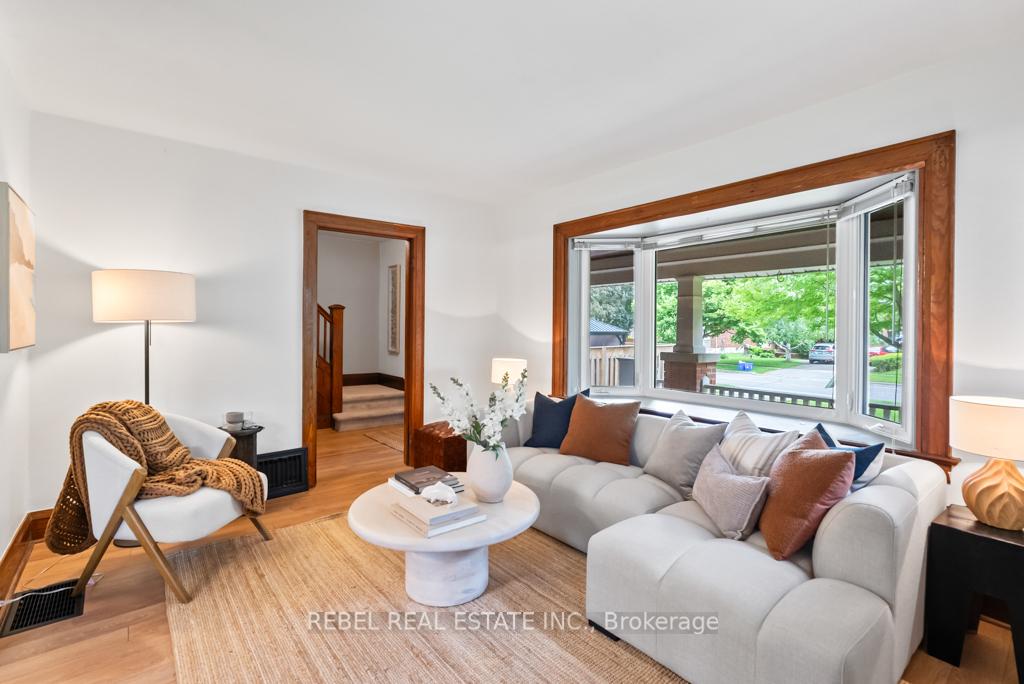 Photo 8 of 468 Athol Street E, Oshawa, Central — HOMEH