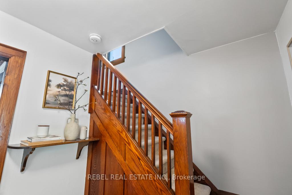 Photo 18 of 468 Athol Street E, Oshawa, Central — HOMEH