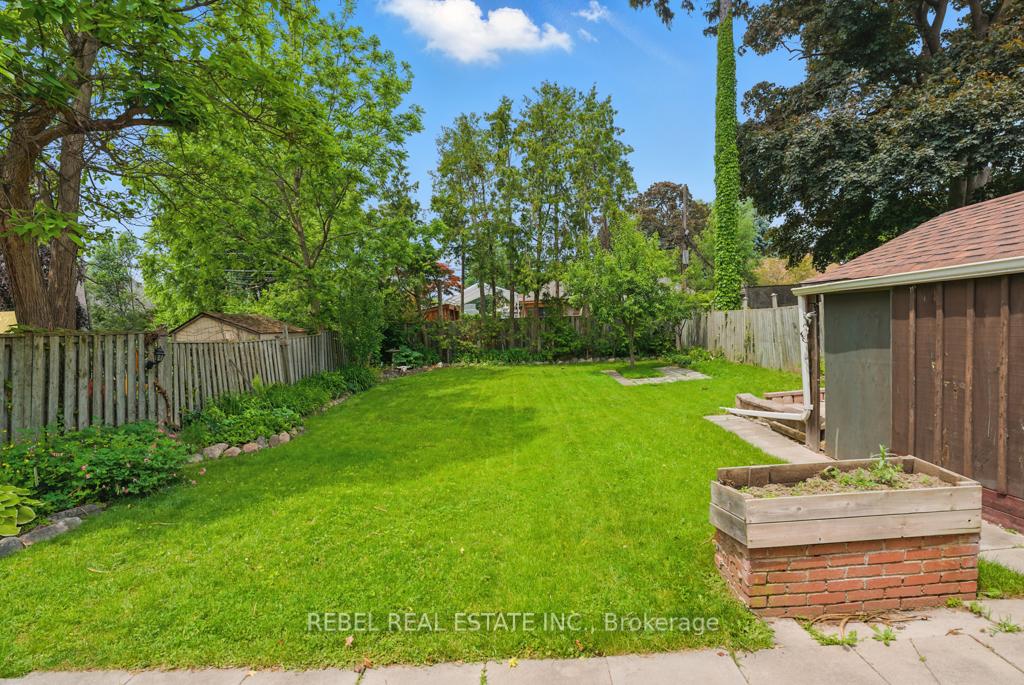 Photo 31 of 468 Athol Street E, Oshawa, Central — HOMEH