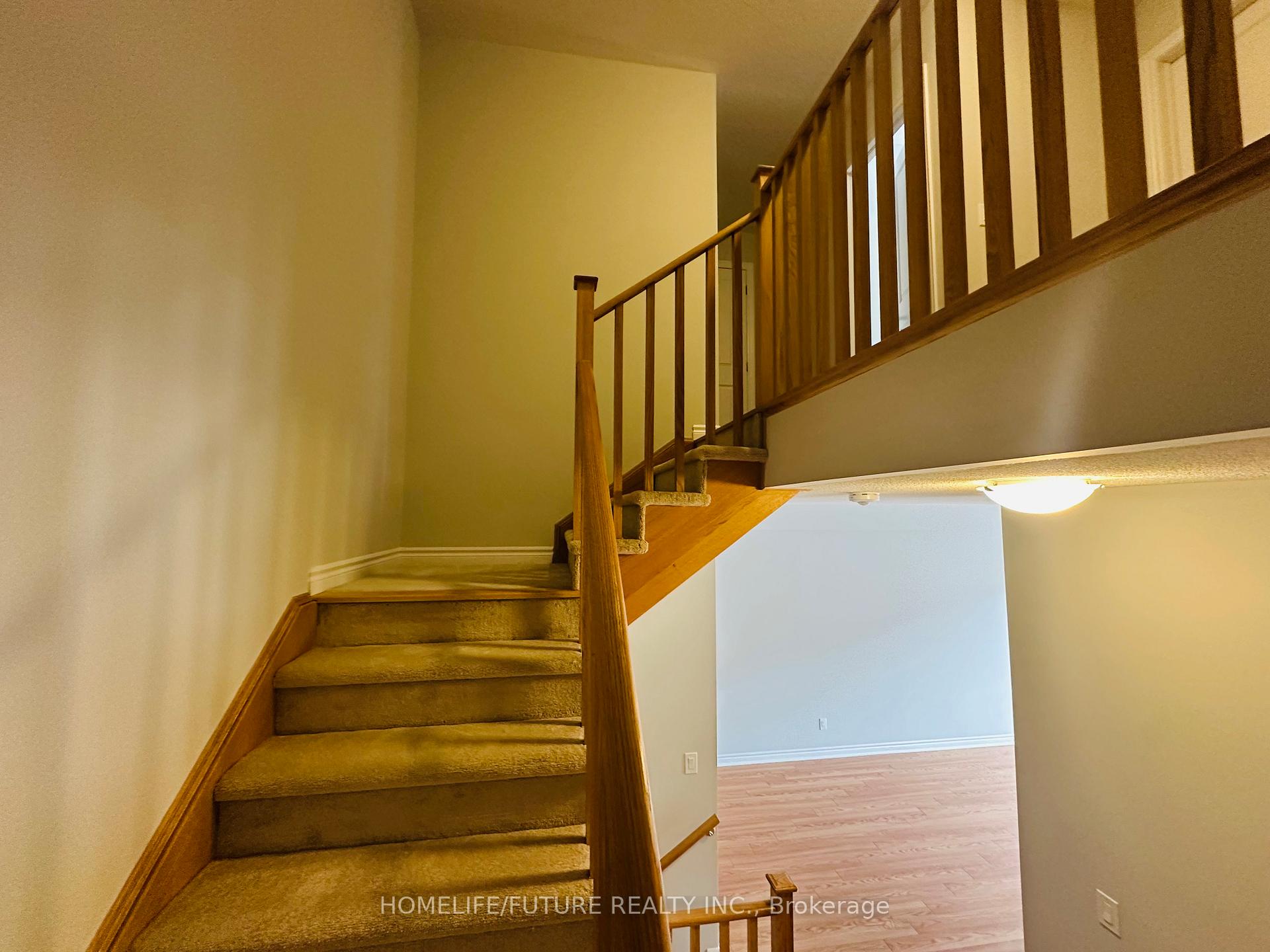 Photo 3 of 1136 Greentree Path, Oshawa, Kedron — HOMEH