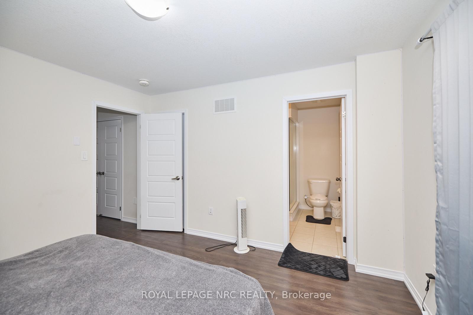 Photo 12 of 7782 White Pine Crescent, Niagara Falls, Brown — HOMEH