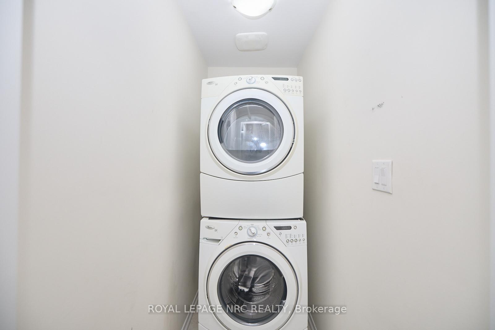Photo 18 of 7782 White Pine Crescent, Niagara Falls, Brown — HOMEH