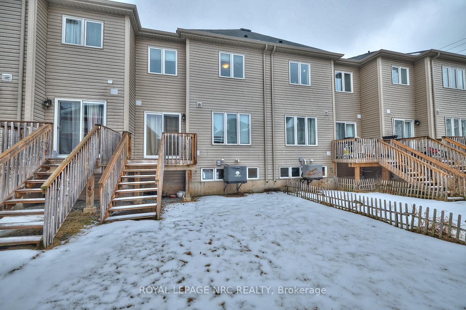 Photo 22 of 7782 White Pine Crescent, Niagara Falls, Brown — HOMEH