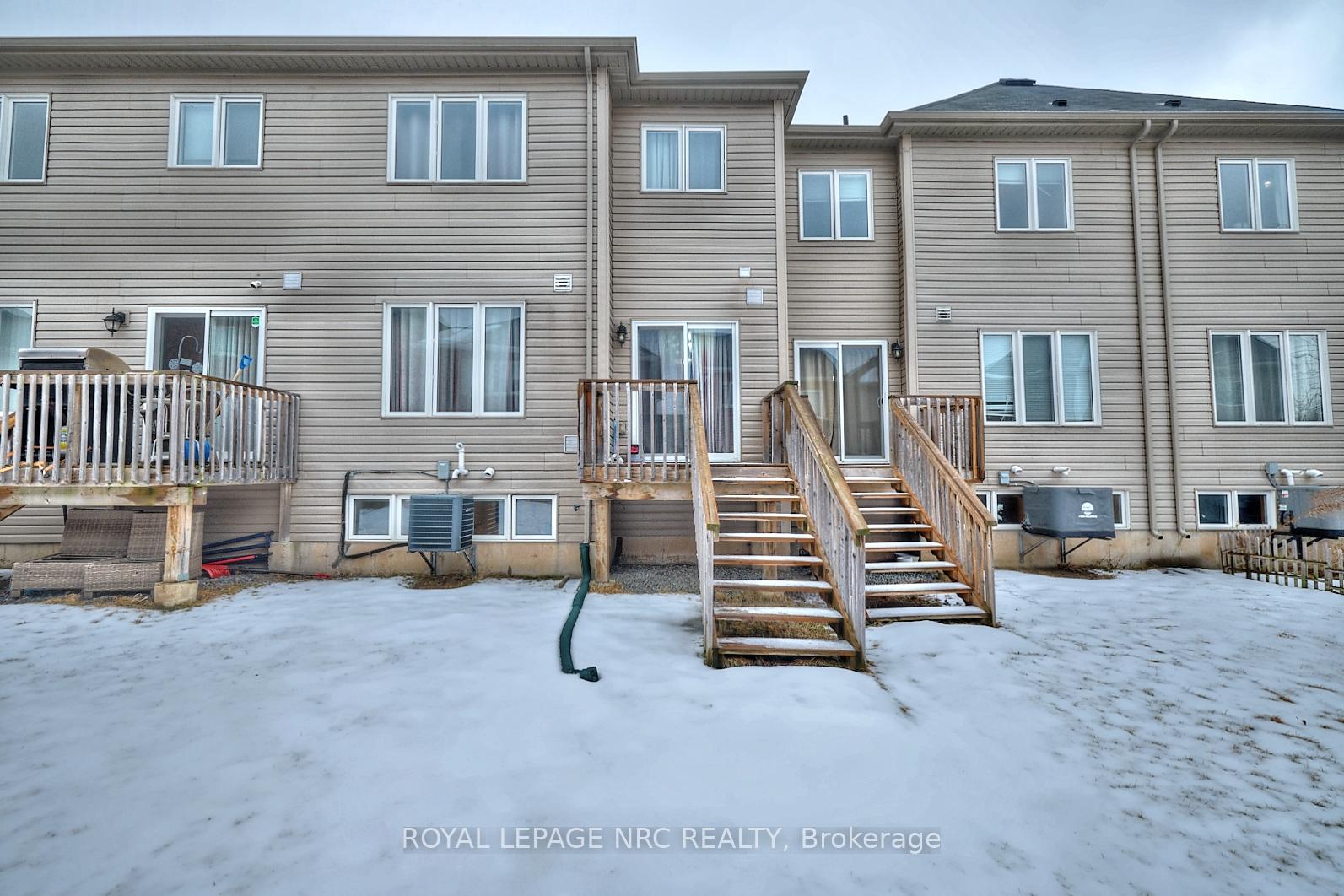 Photo 23 of 7782 White Pine Crescent, Niagara Falls, Brown — HOMEH