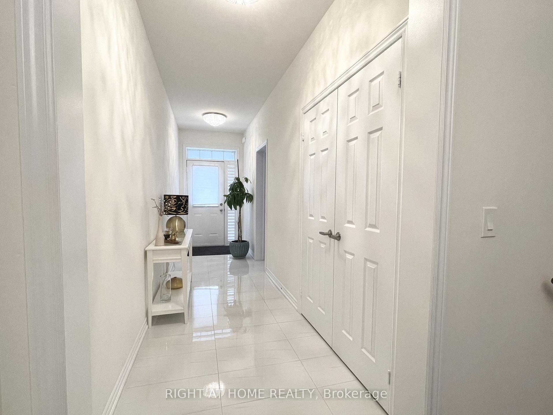 Photo 2 of 1515 Chretien Street, Milton, Ford — HOMEH