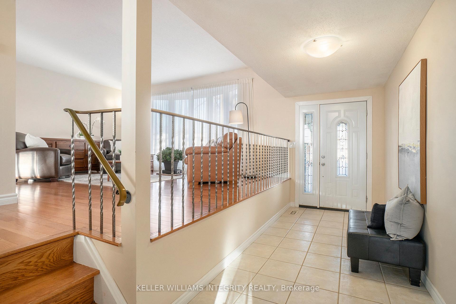 Photo 5 of 6359 Lumberman Way, Ottawa, Convent Glen South — HOMEH
