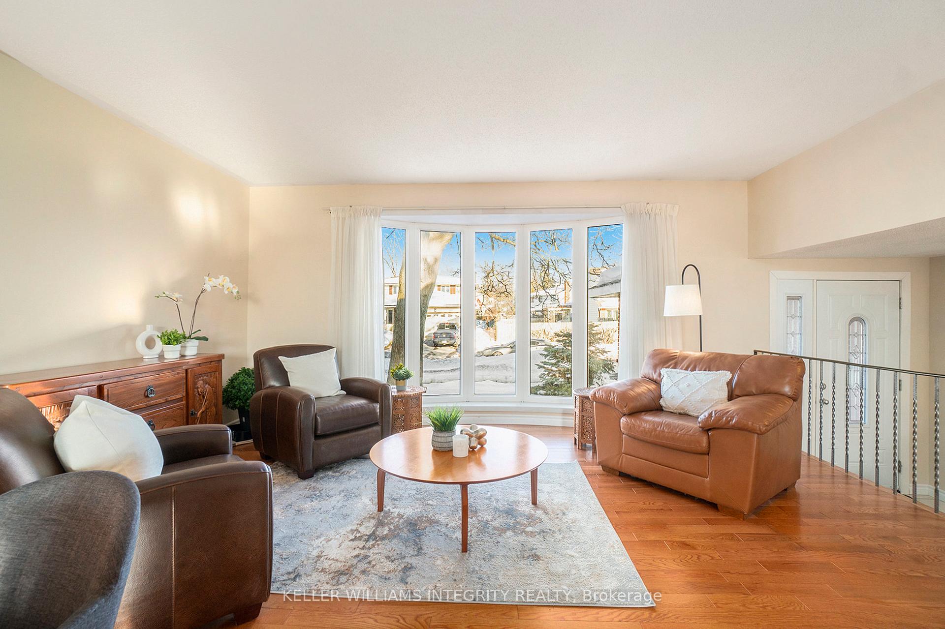 Photo 6 of 6359 Lumberman Way, Ottawa, Convent Glen South — HOMEH