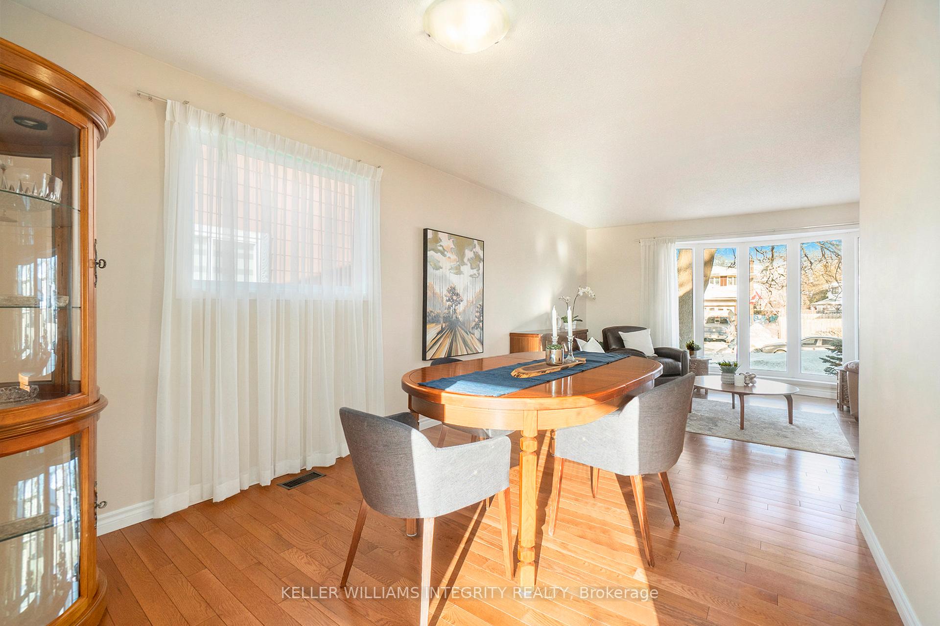 Photo 10 of 6359 Lumberman Way, Ottawa, Convent Glen South — HOMEH
