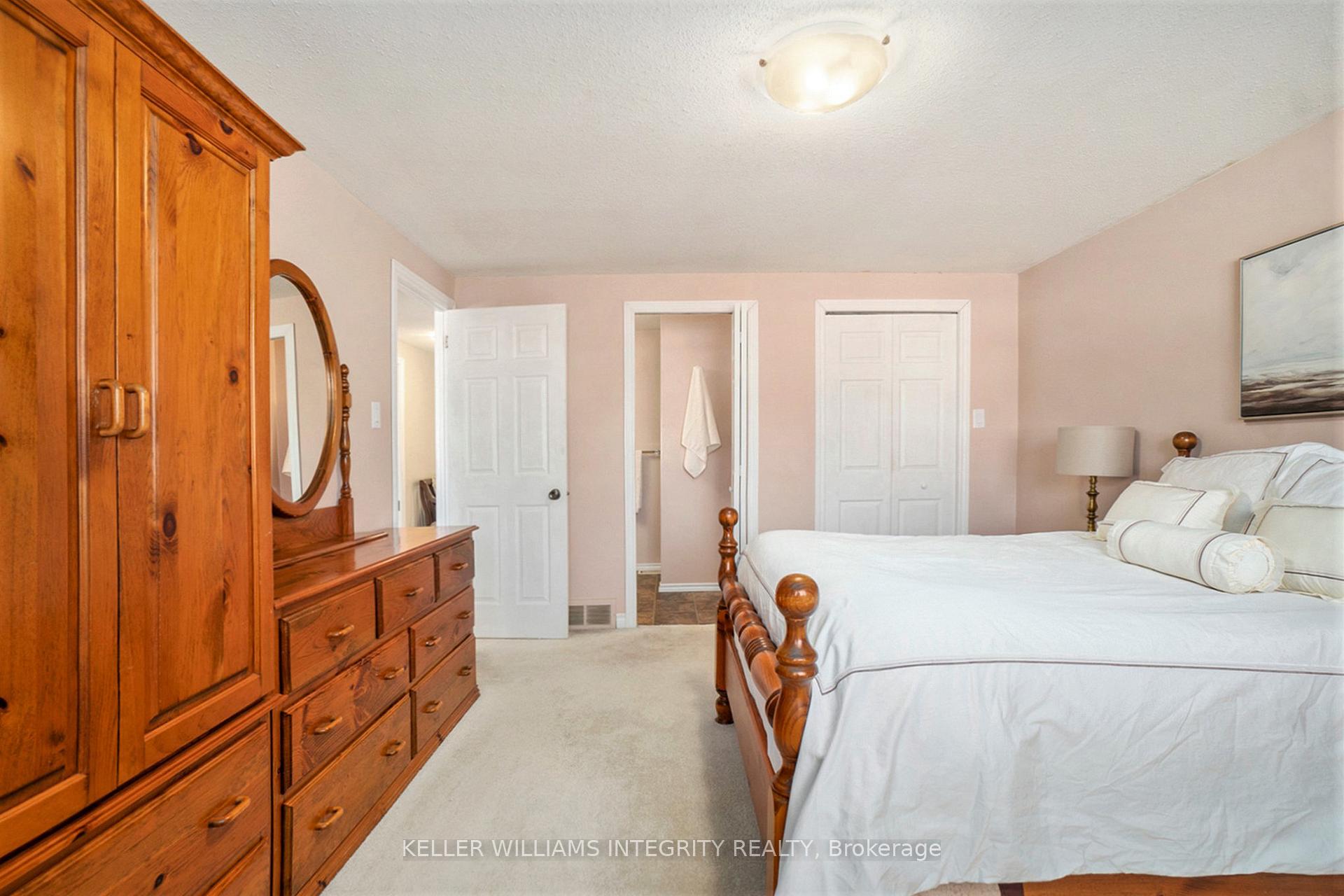 Photo 19 of 6359 Lumberman Way, Ottawa, Convent Glen South — HOMEH