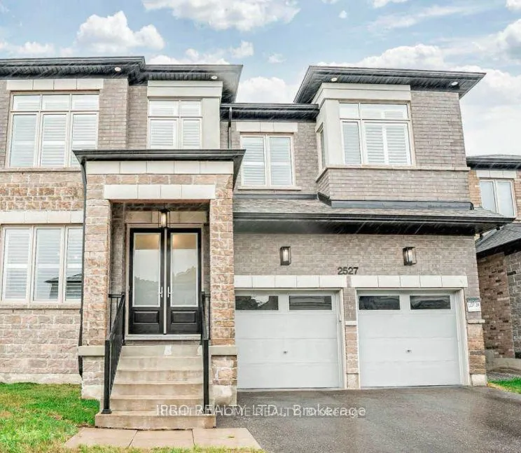 Front of 2527 Florentine Place N
