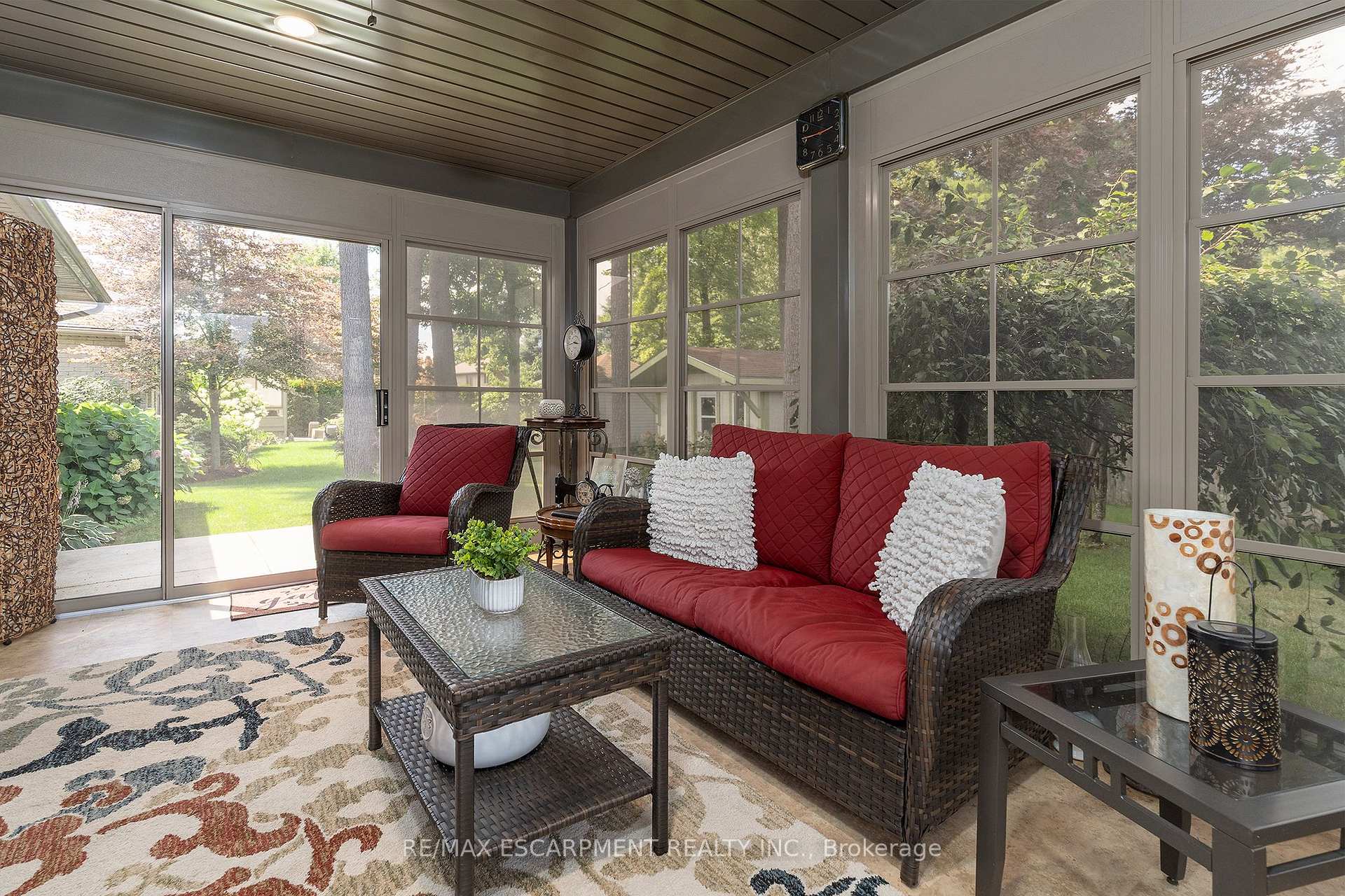 Photo 15 of 6 Wintergreen Crescent, Norfolk, Delhi — HOMEH