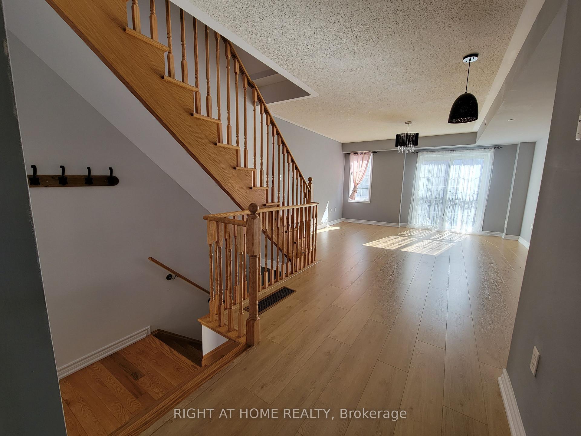 Photo 1 of 48 Filly Path, Oshawa, Windfields — HOMEH