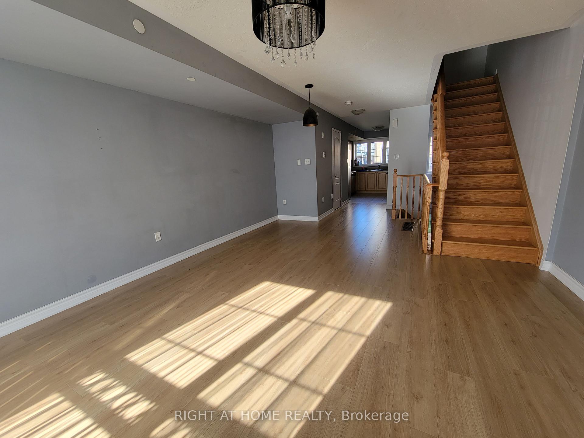 Photo 2 of 48 Filly Path, Oshawa, Windfields — HOMEH
