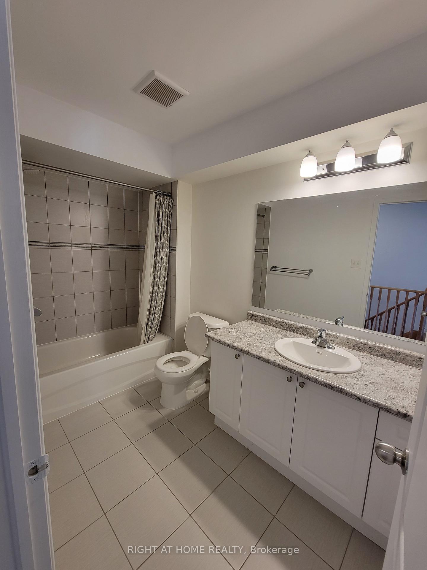 Photo 12 of 48 Filly Path, Oshawa, Windfields — HOMEH