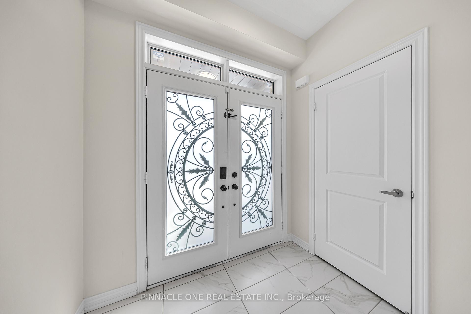 Photo 3 of 2174 Coppermine Street, Oshawa, Kedron — HOMEH