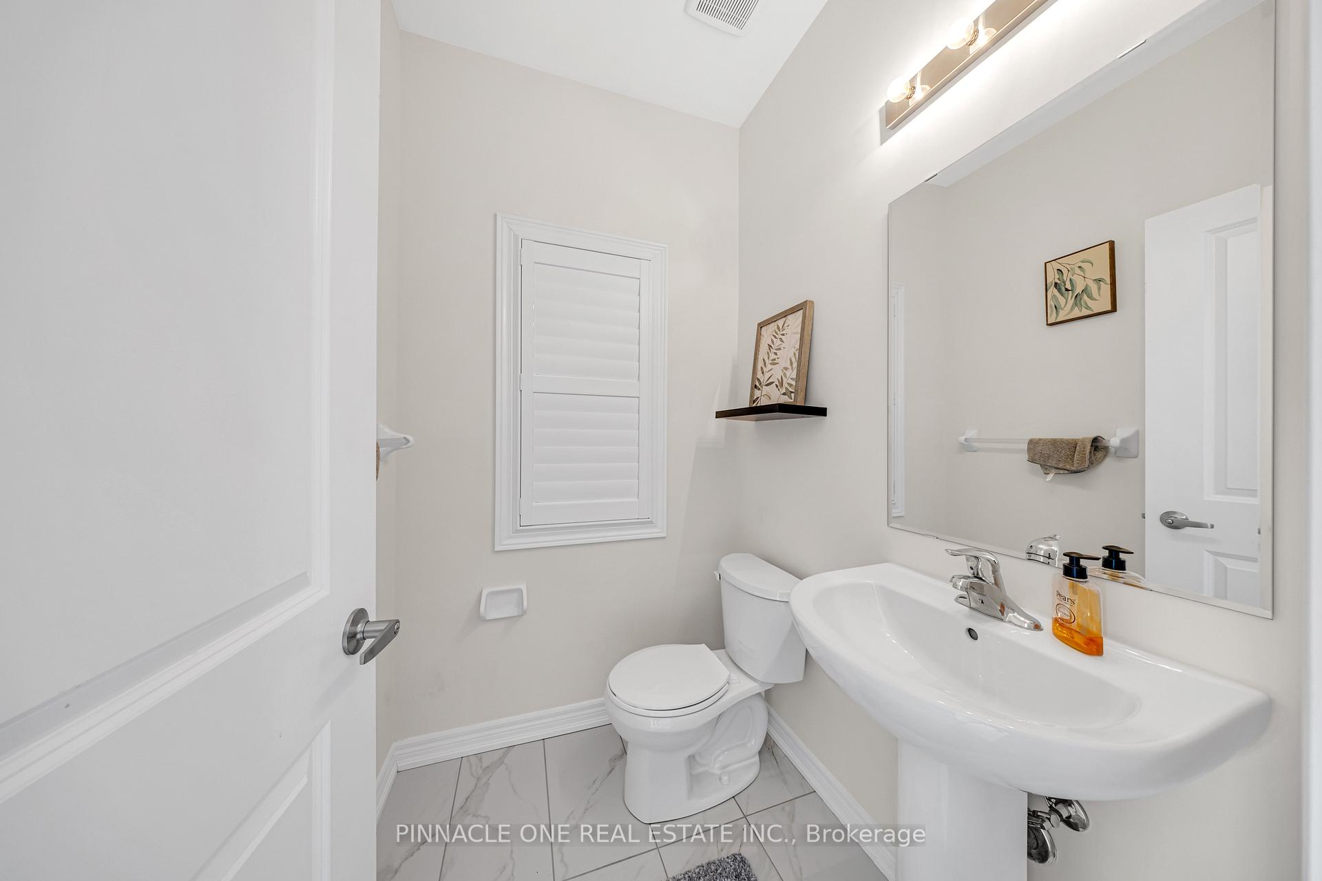Photo 7 of 2174 Coppermine Street, Oshawa, Kedron — HOMEH