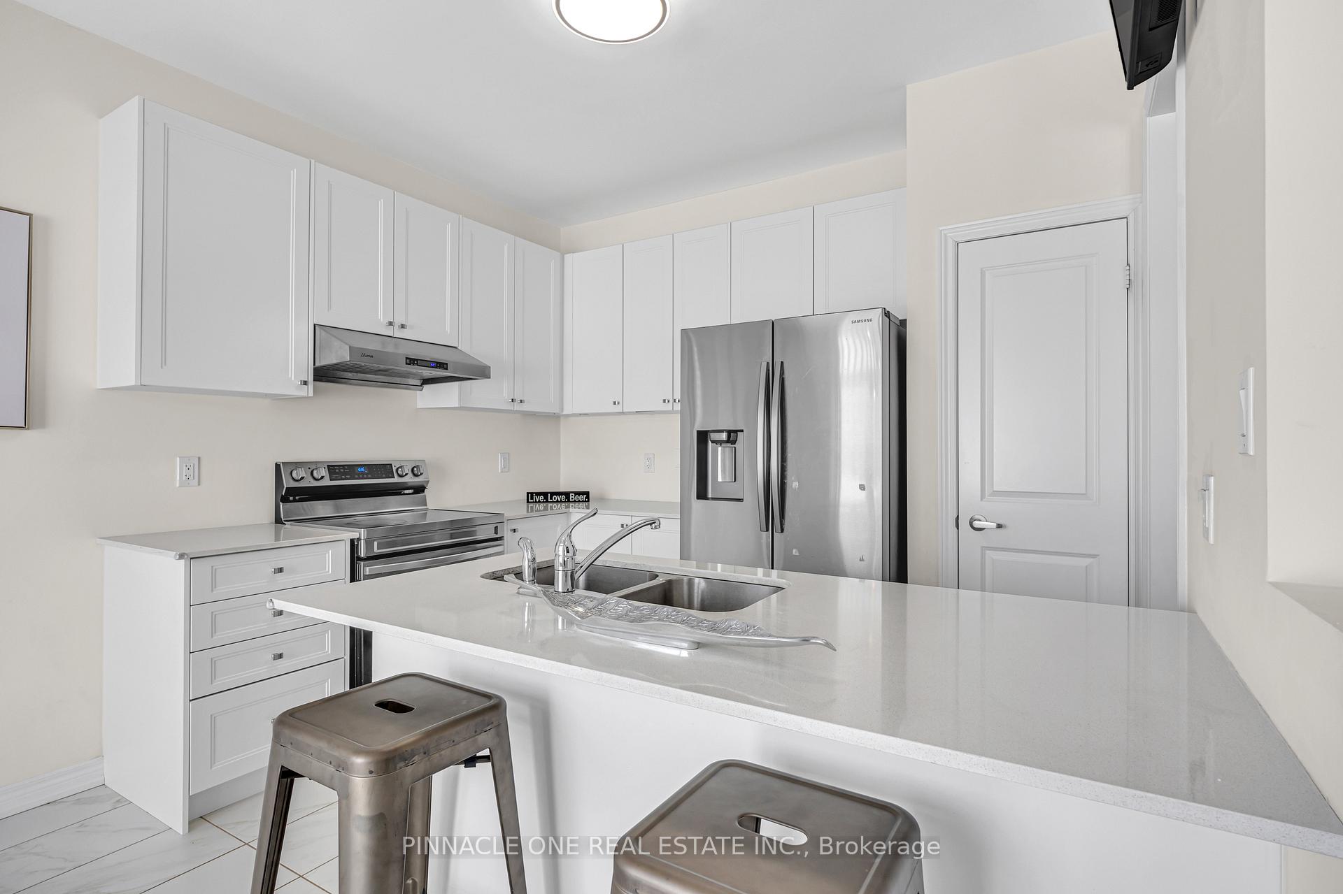 Photo 21 of 2174 Coppermine Street, Oshawa, Kedron — HOMEH