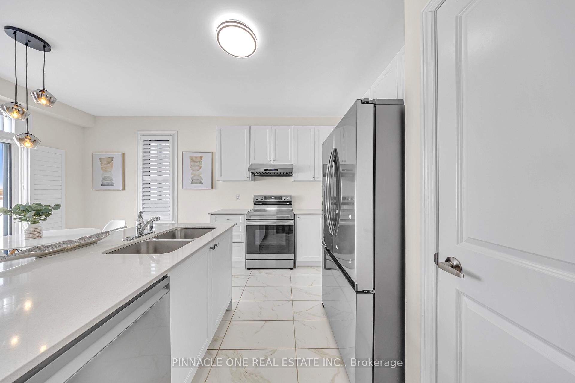 Photo 25 of 2174 Coppermine Street, Oshawa, Kedron — HOMEH