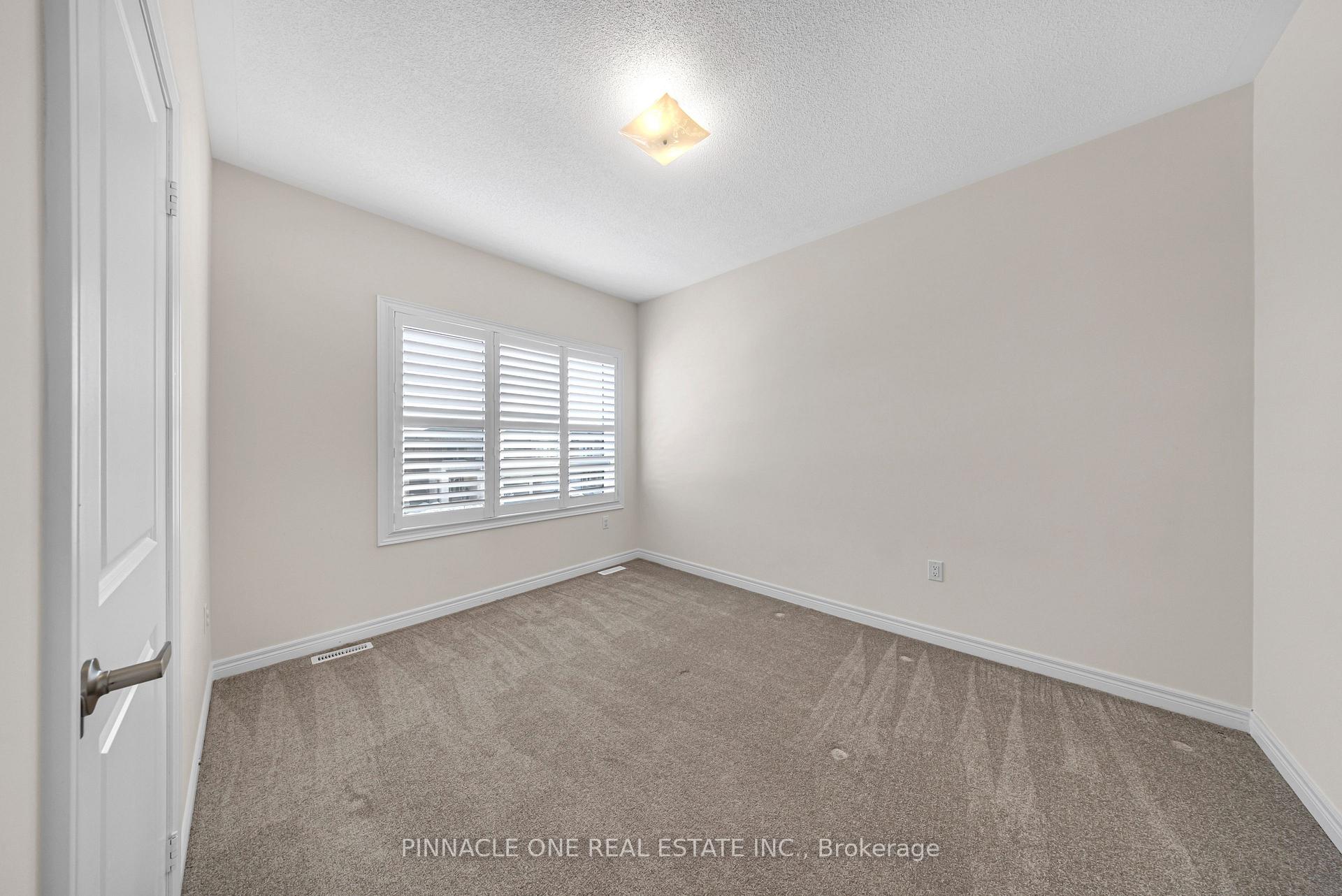 Photo 35 of 2174 Coppermine Street, Oshawa, Kedron — HOMEH