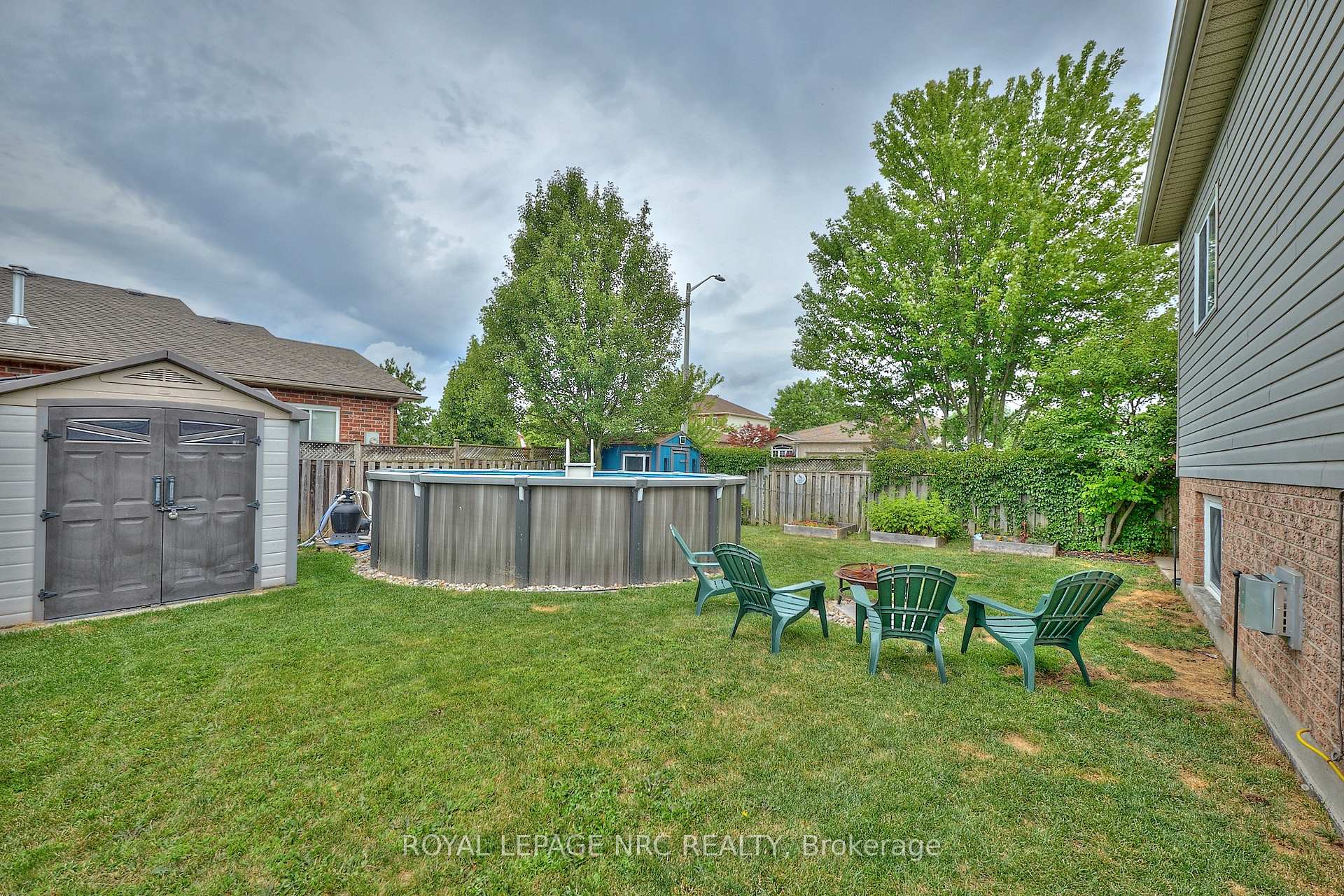 Photo 5 of 6951 Kelly Drive, Niagara Falls, Forestview — HOMEH