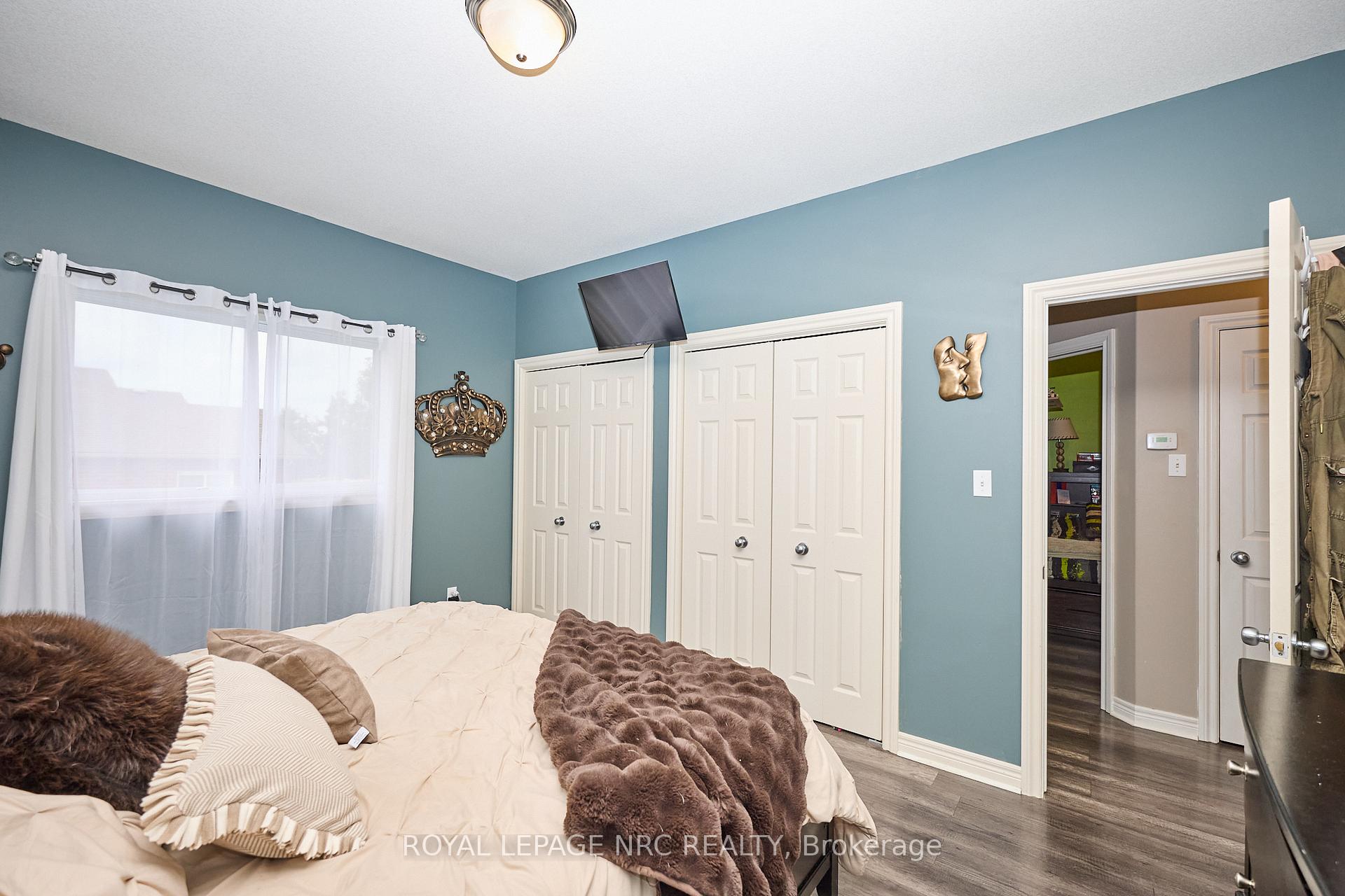 Photo 18 of 6951 Kelly Drive, Niagara Falls, Forestview — HOMEH
