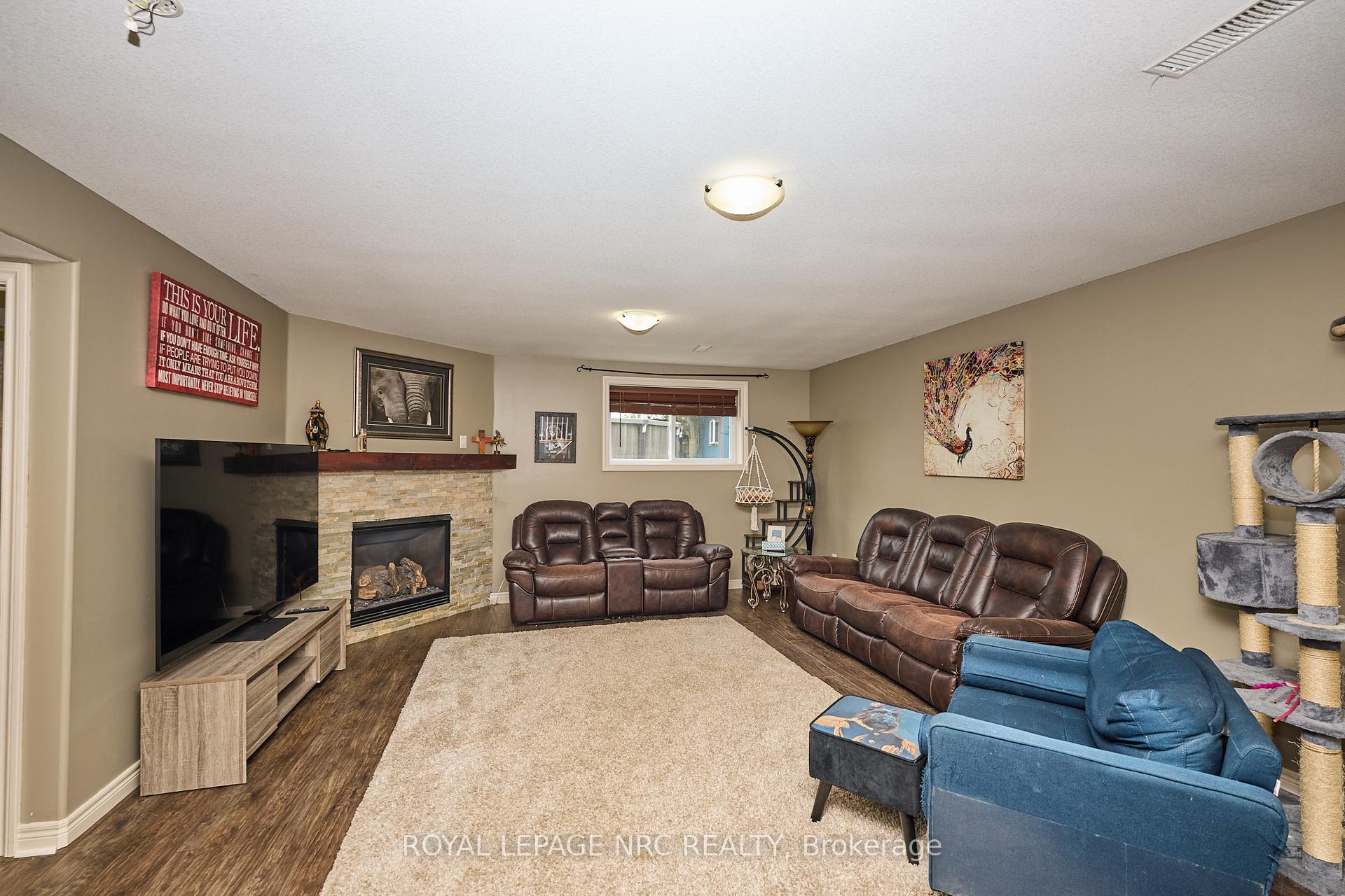 Photo 24 of 6951 Kelly Drive, Niagara Falls, Forestview — HOMEH