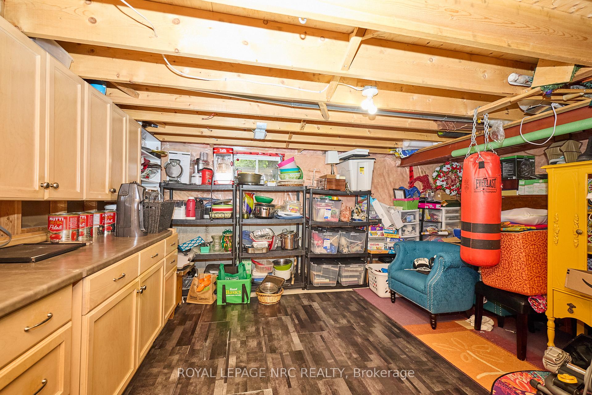 Photo 31 of 6951 Kelly Drive, Niagara Falls, Forestview — HOMEH