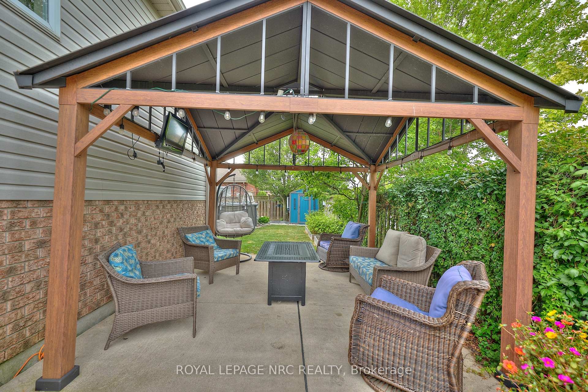 Photo 37 of 6951 Kelly Drive, Niagara Falls, Forestview — HOMEH