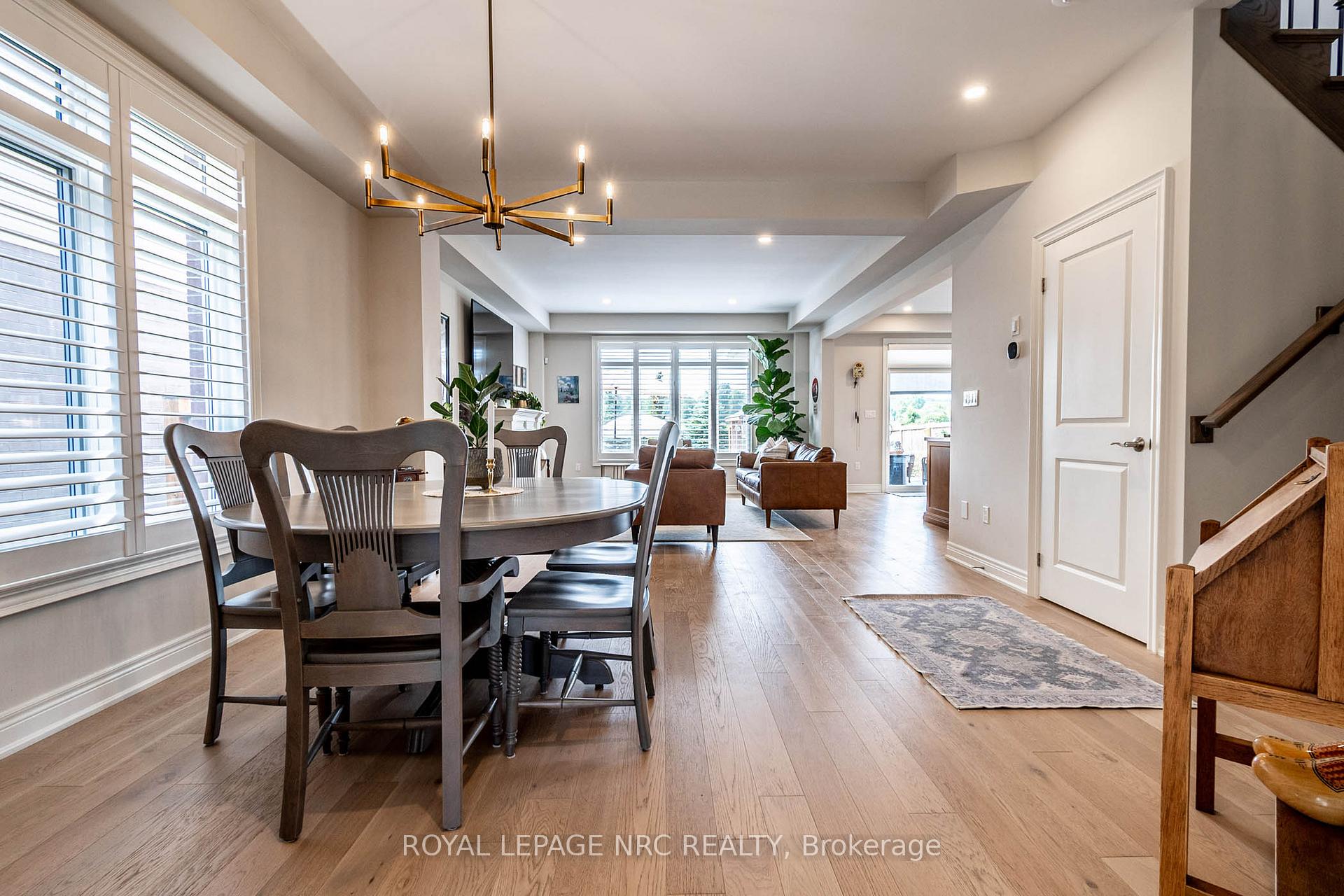 Photo 3 of 126 Susan Drive, Pelham, Fonthill — HOMEH