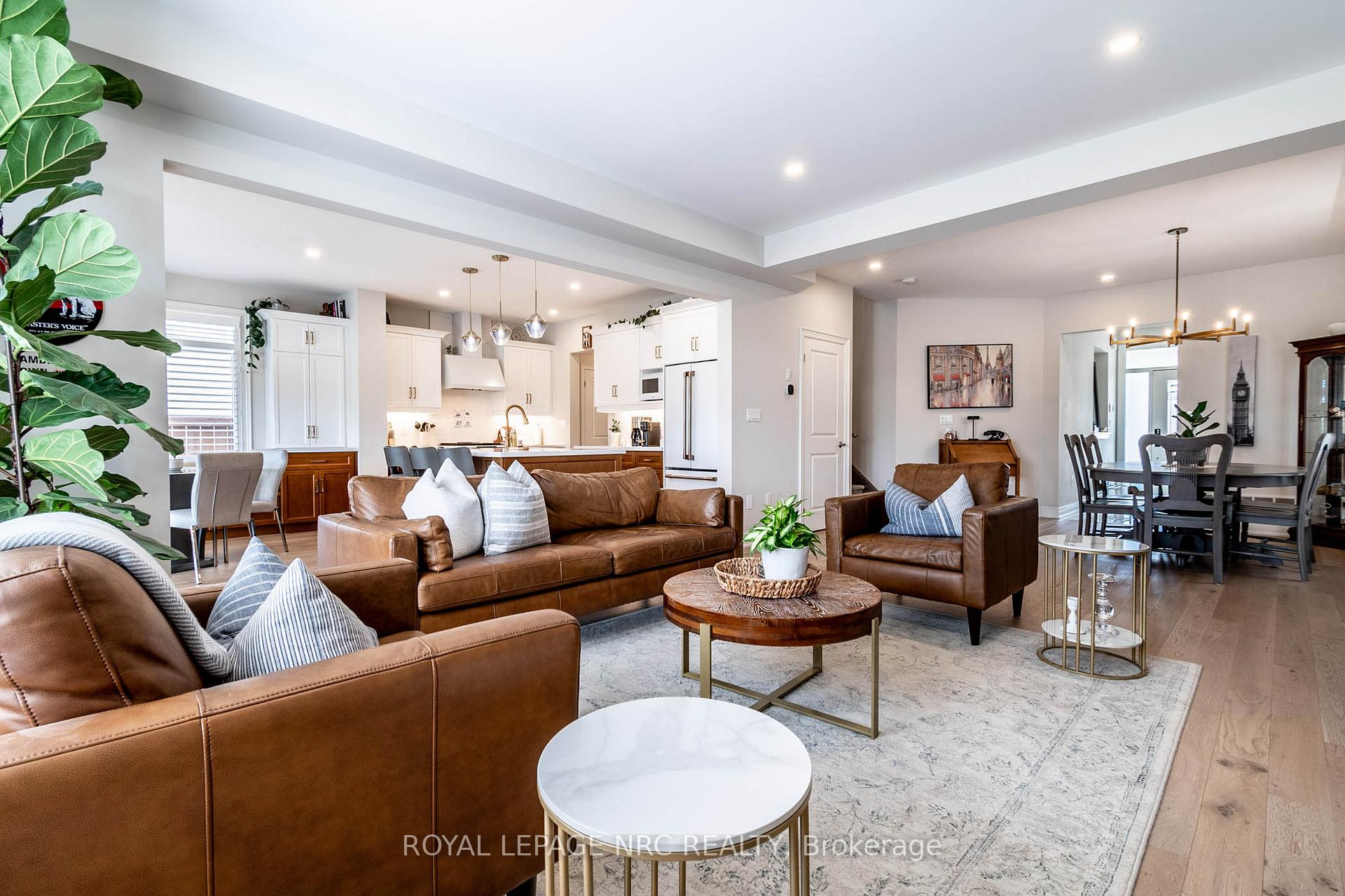 Photo 12 of 126 Susan Drive, Pelham, Fonthill — HOMEH