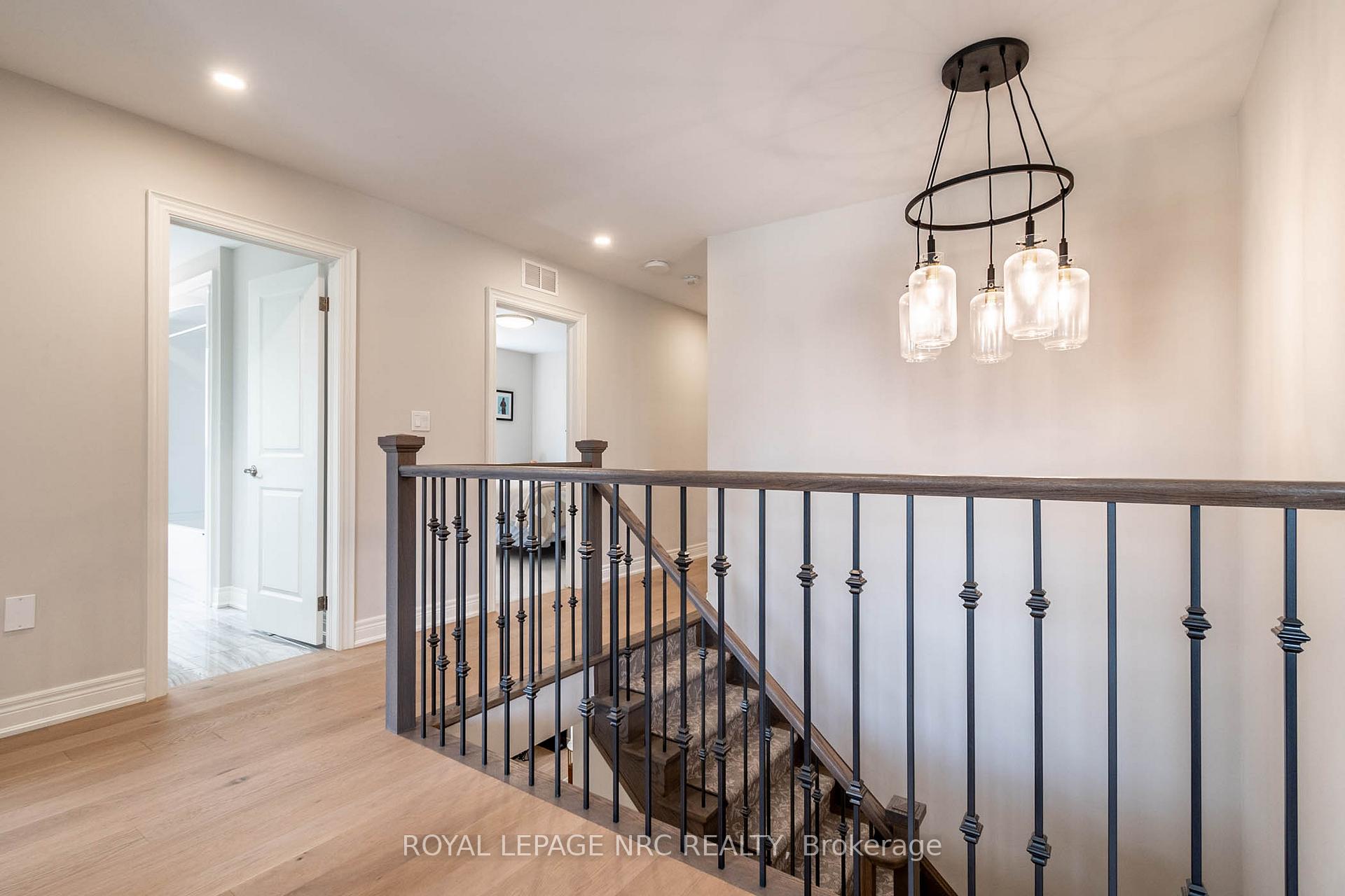 Photo 14 of 126 Susan Drive, Pelham, Fonthill — HOMEH