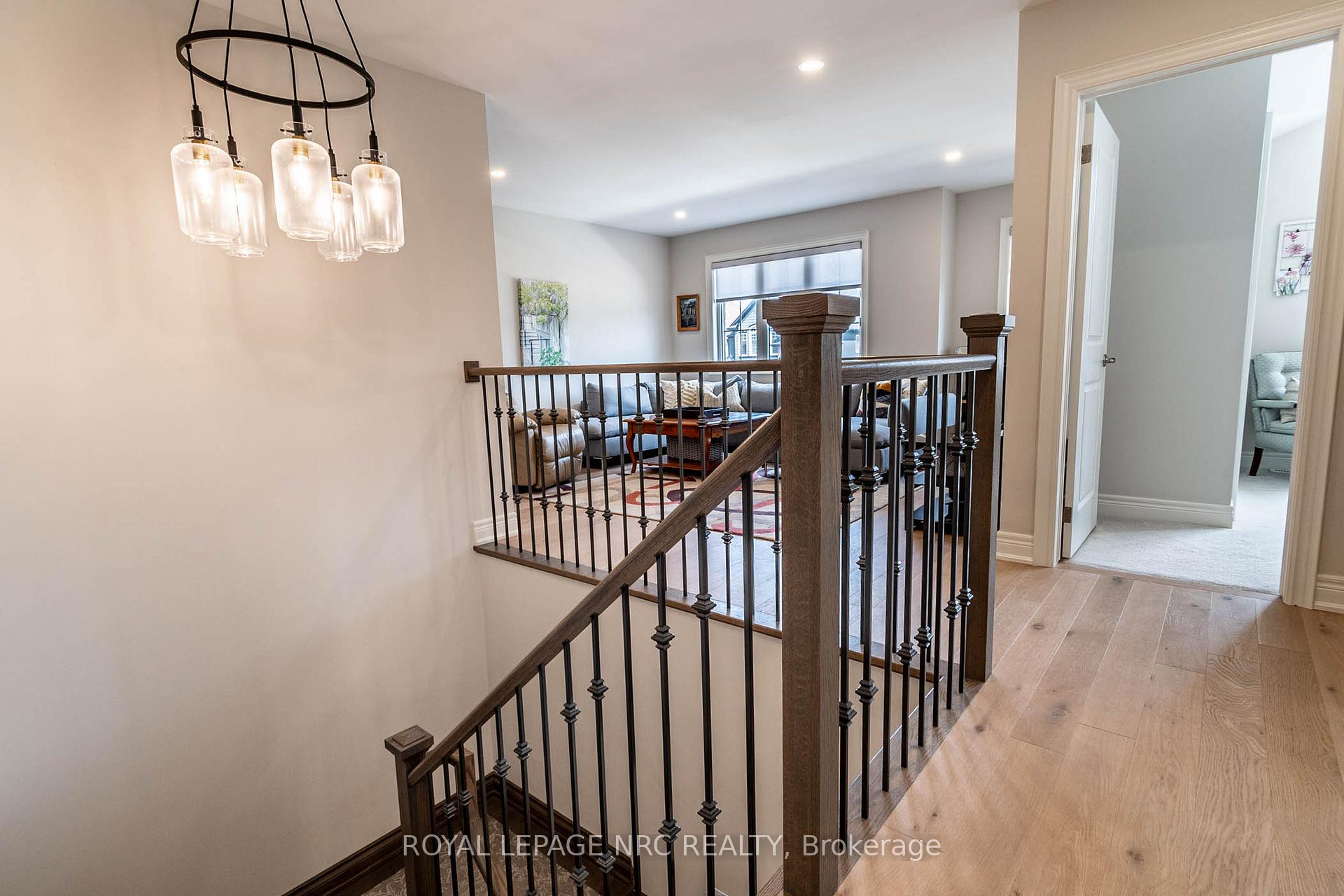 Photo 15 of 126 Susan Drive, Pelham, Fonthill — HOMEH