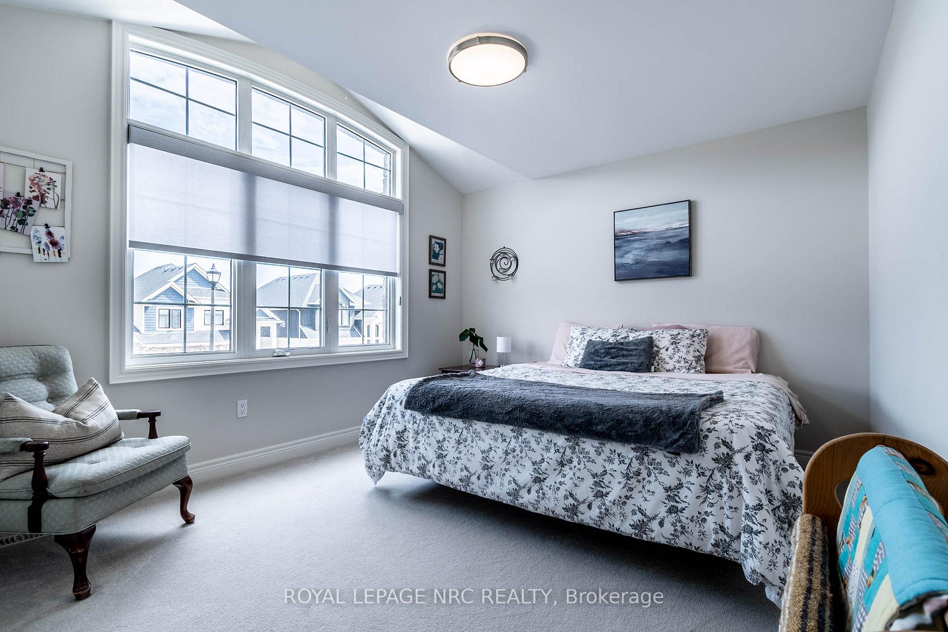 Photo 19 of 126 Susan Drive, Pelham, Fonthill — HOMEH