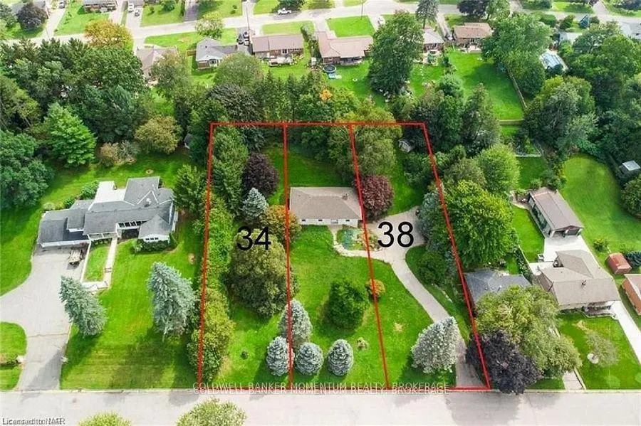 Photo 3 of 34 Poplar Street, Norfolk, Simcoe — HOMEH